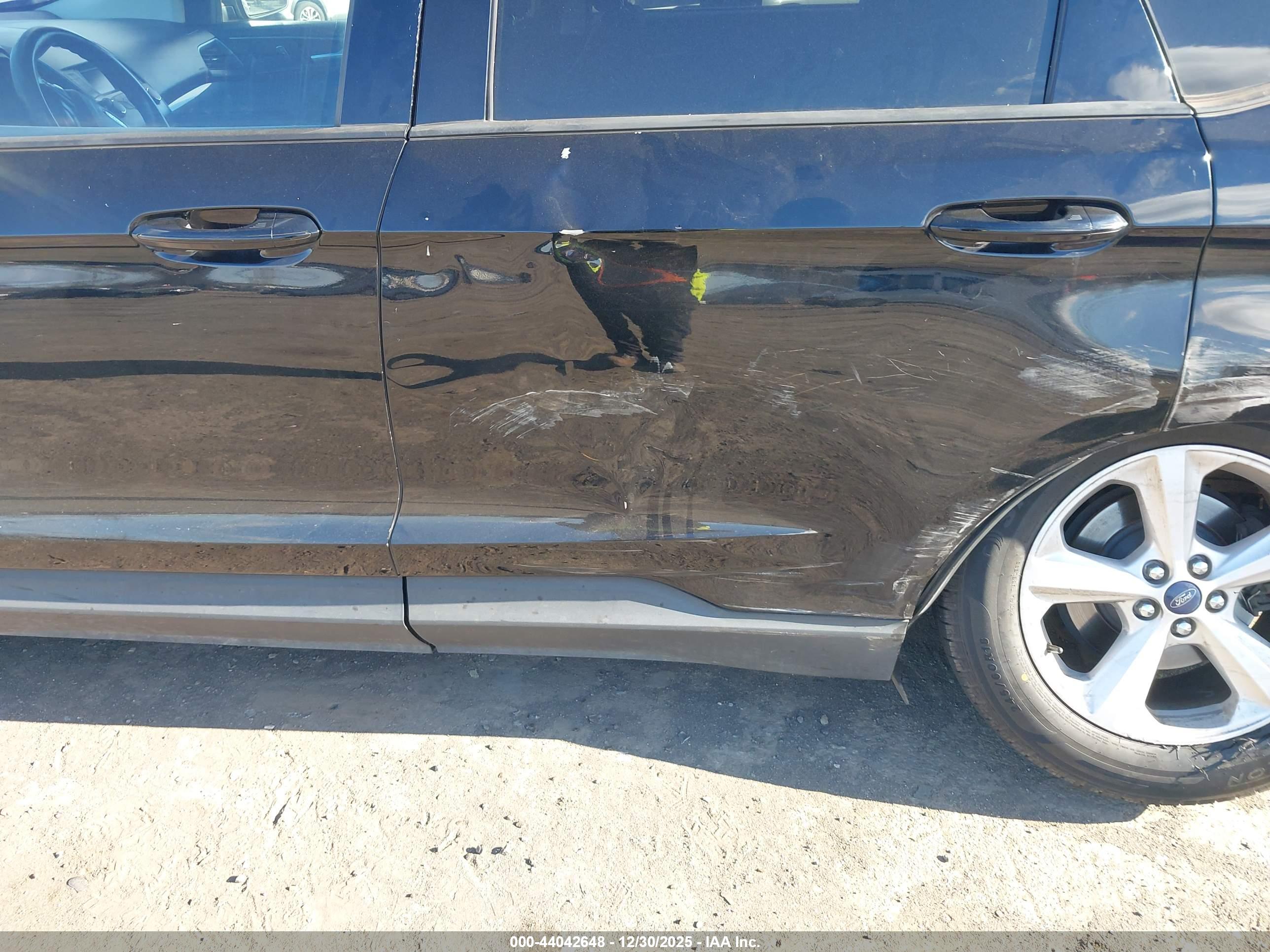 FORD EDGE image 6