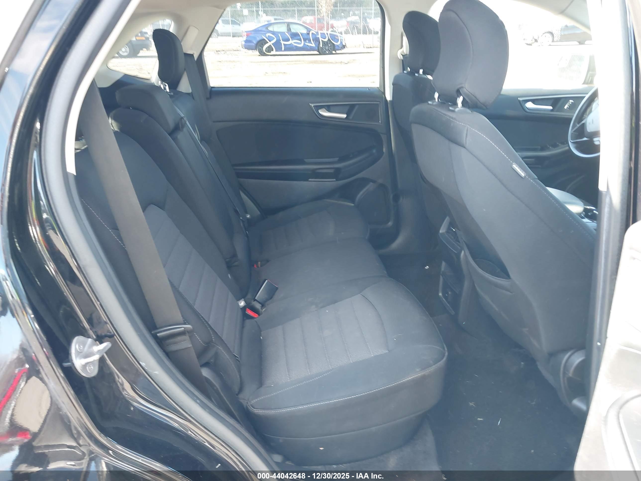 FORD EDGE image 8
