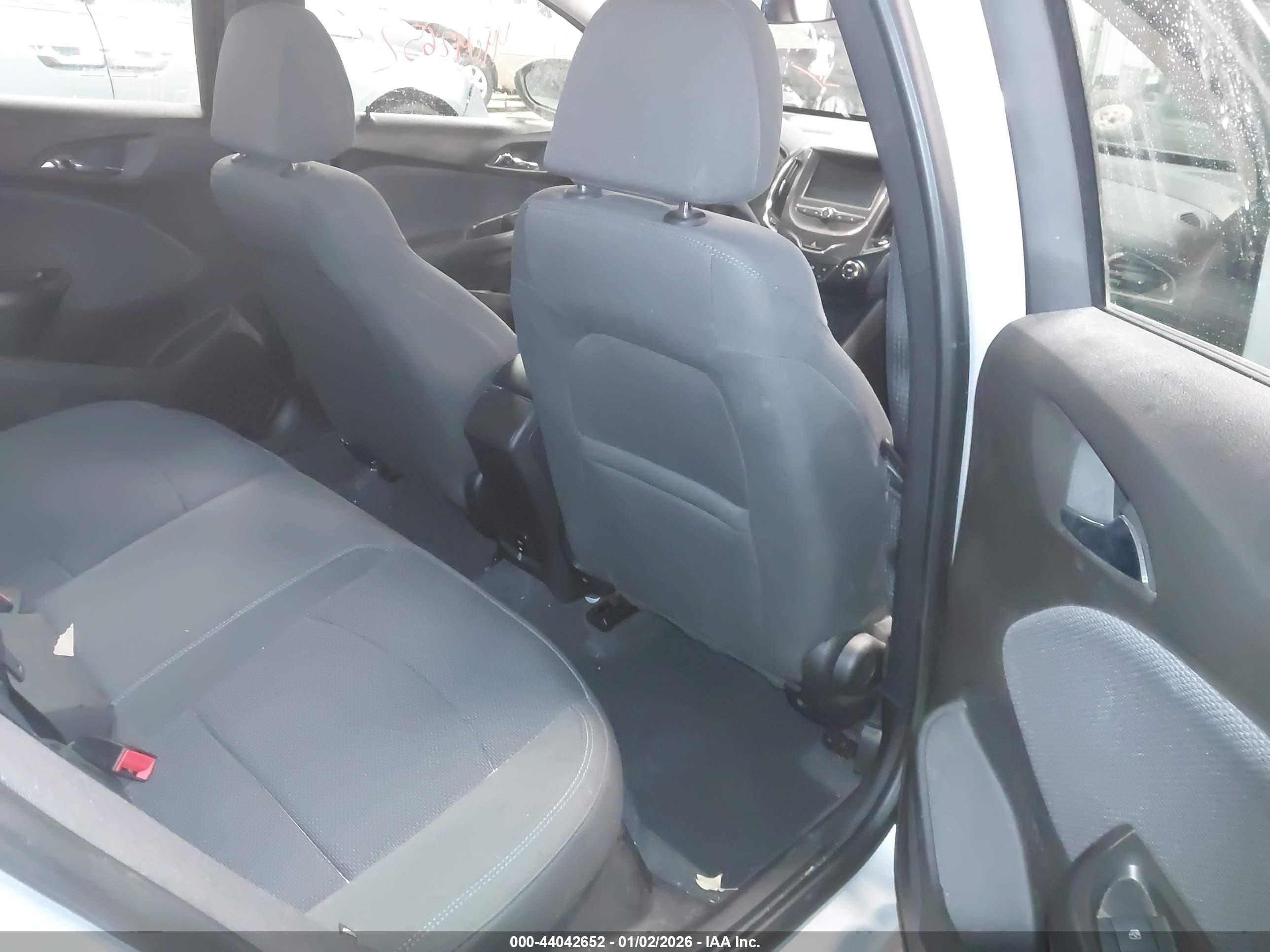 CHEVROLET CRUZE image 8