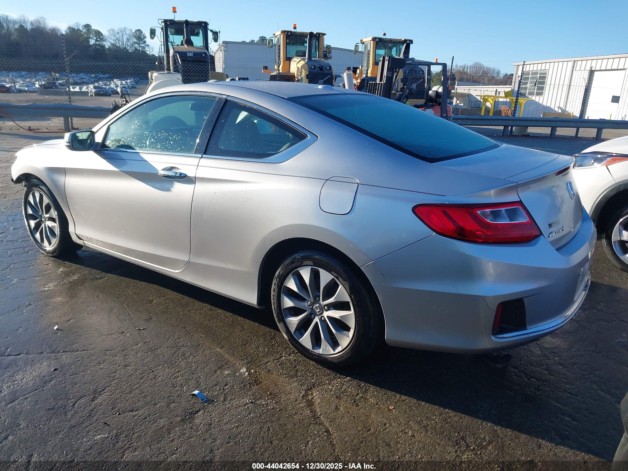 HONDA ACCORD image 3