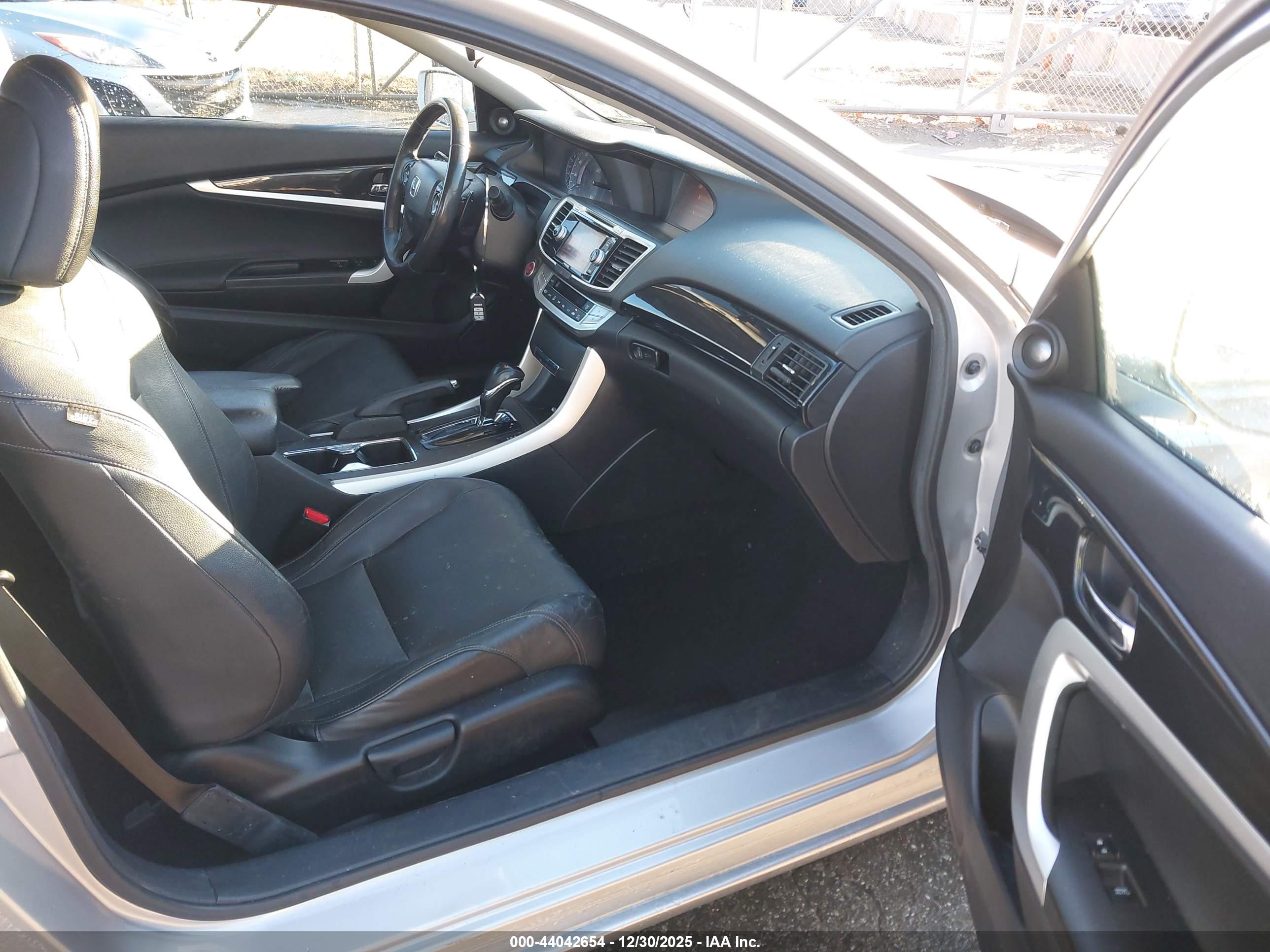 HONDA ACCORD image 5
