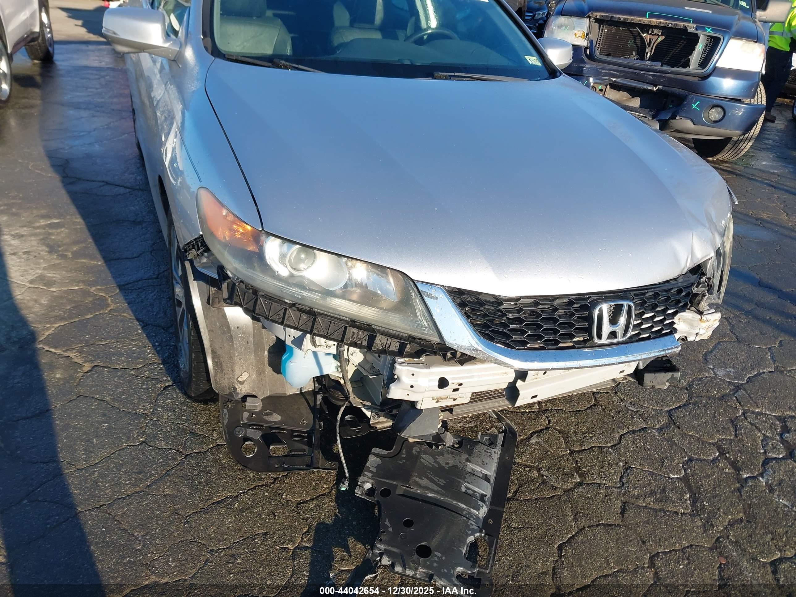 HONDA ACCORD image 6