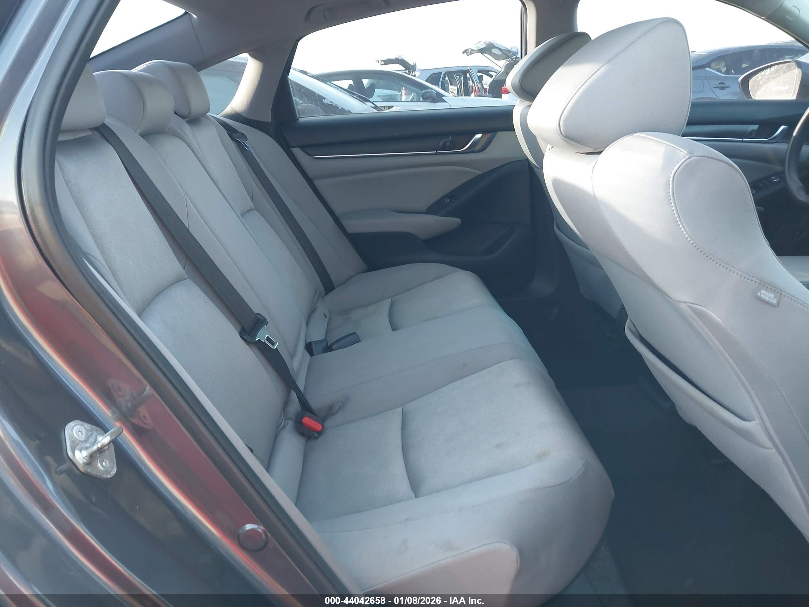 HONDA ACCORD image 8