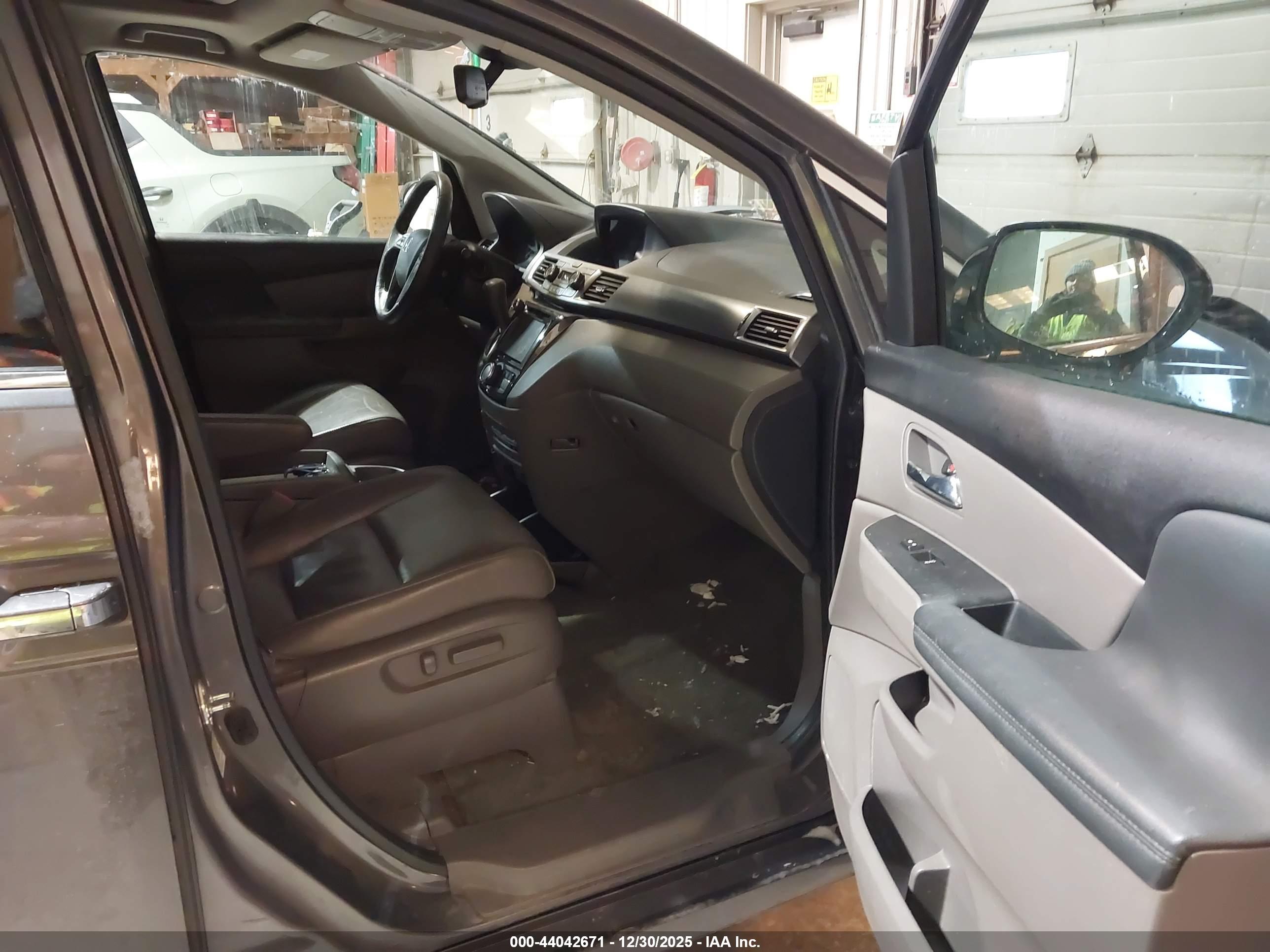 HONDA ODYSSEY image 5