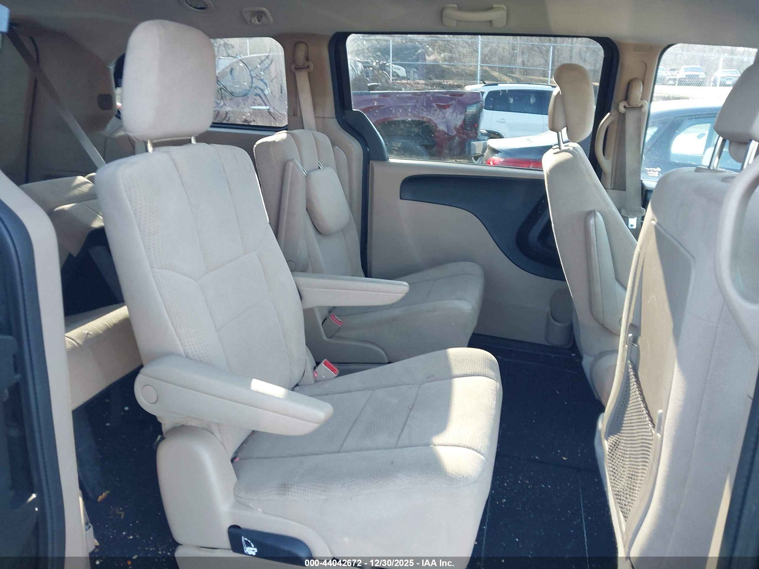 DODGE GRAND image 8