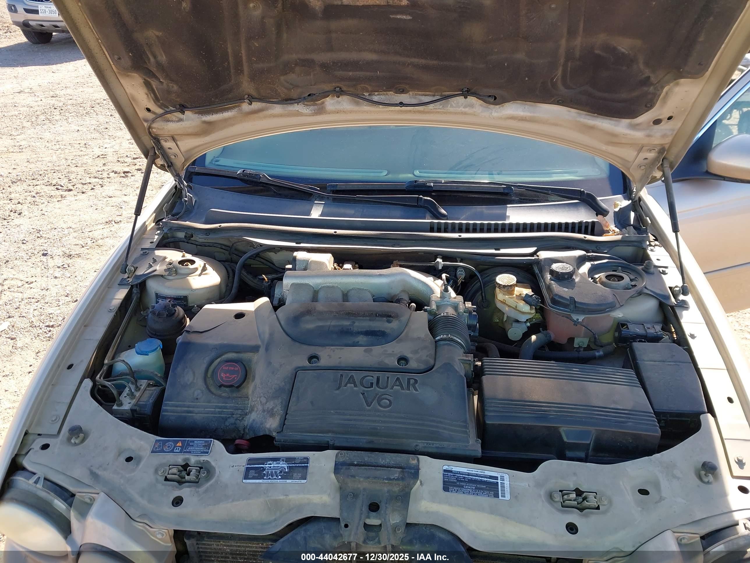 JAGUAR X-TYPE image 10