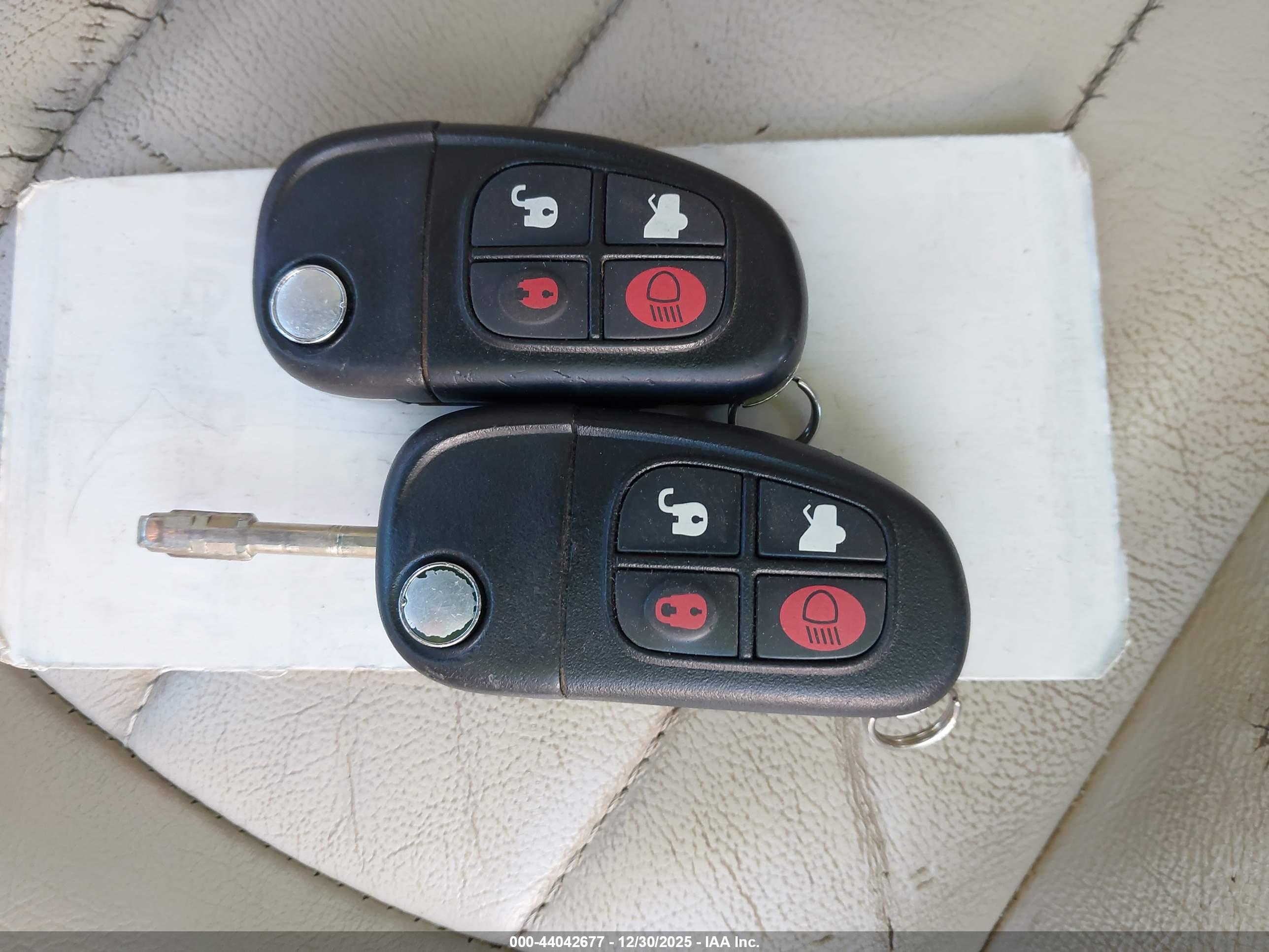 JAGUAR X-TYPE image 11