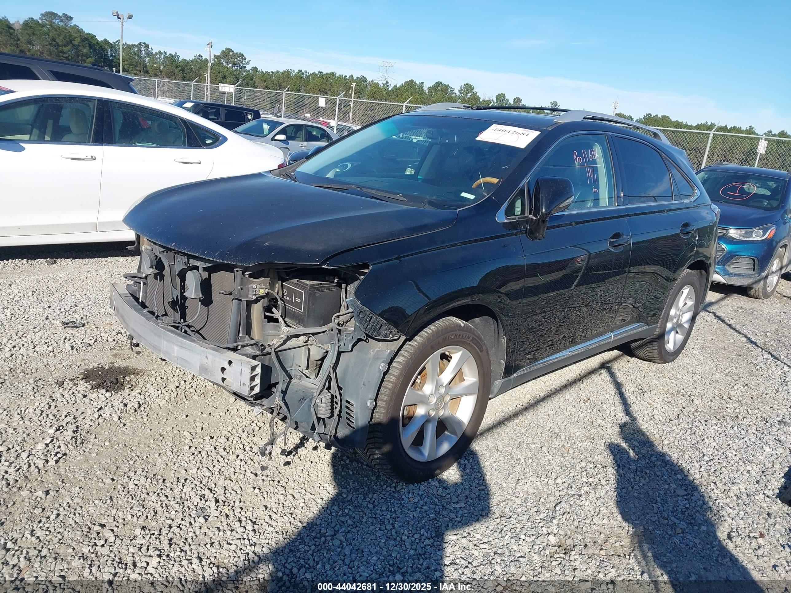 LEXUS RX image 2