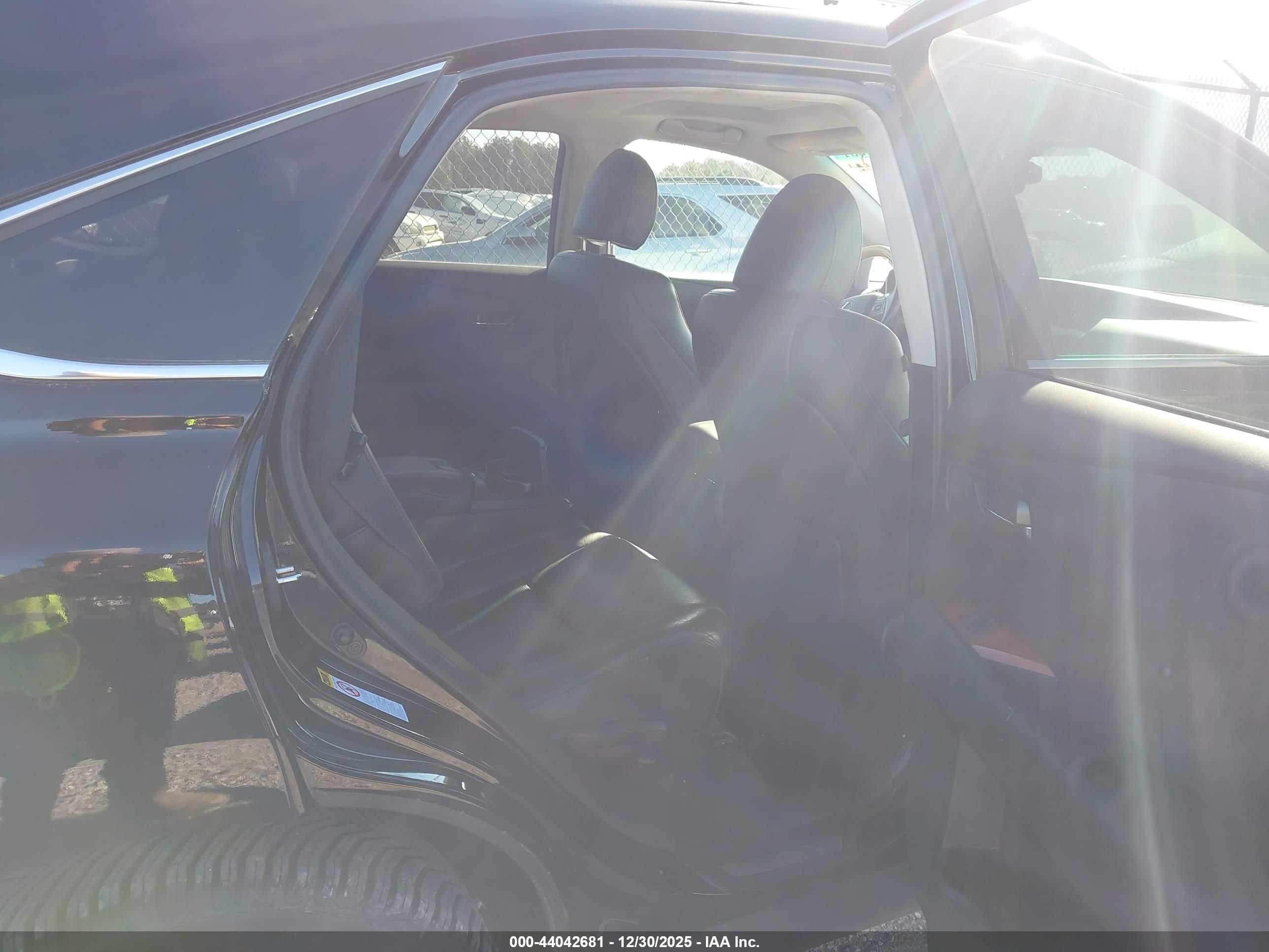LEXUS RX image 8