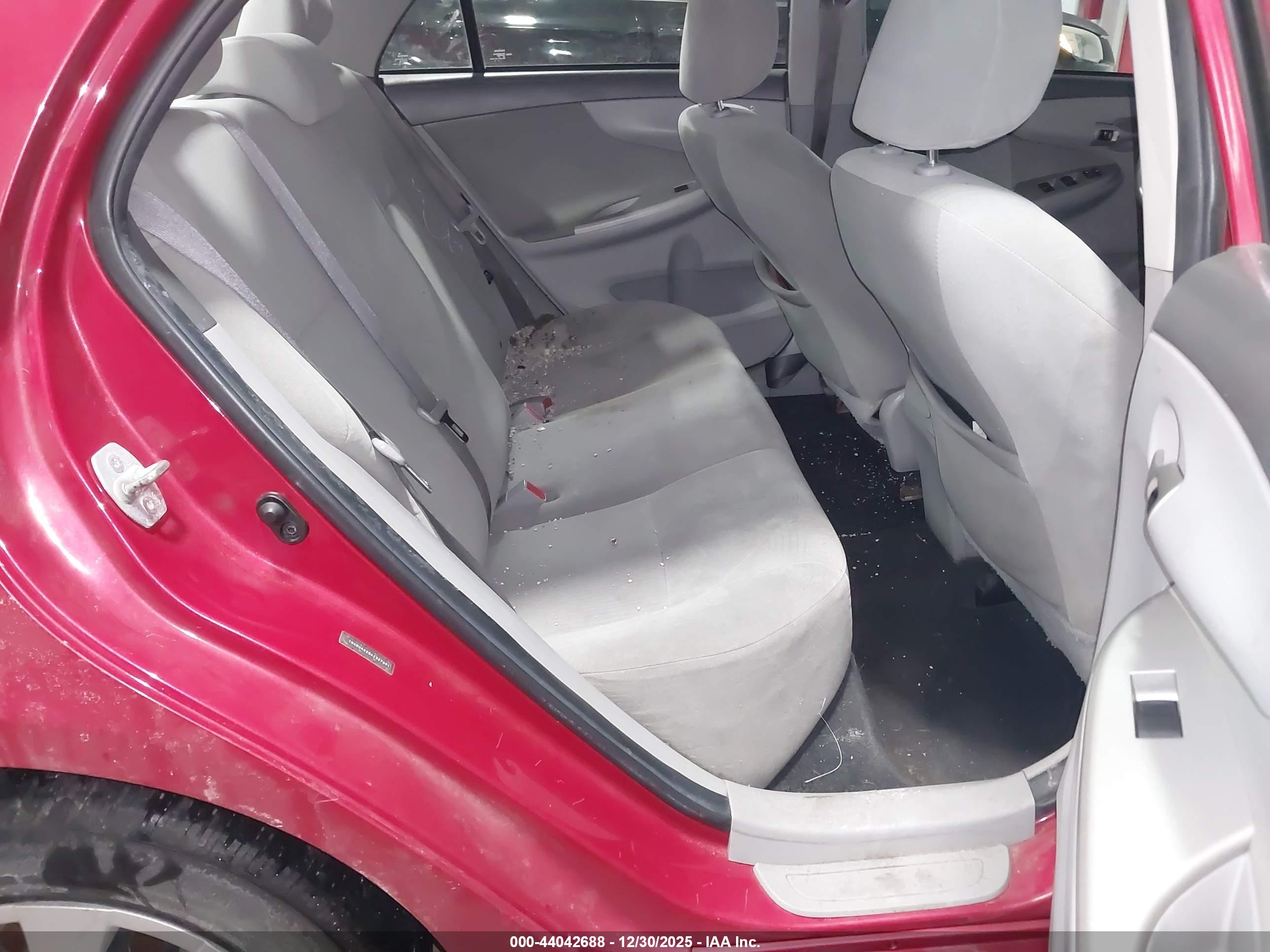 TOYOTA COROLLA image 8