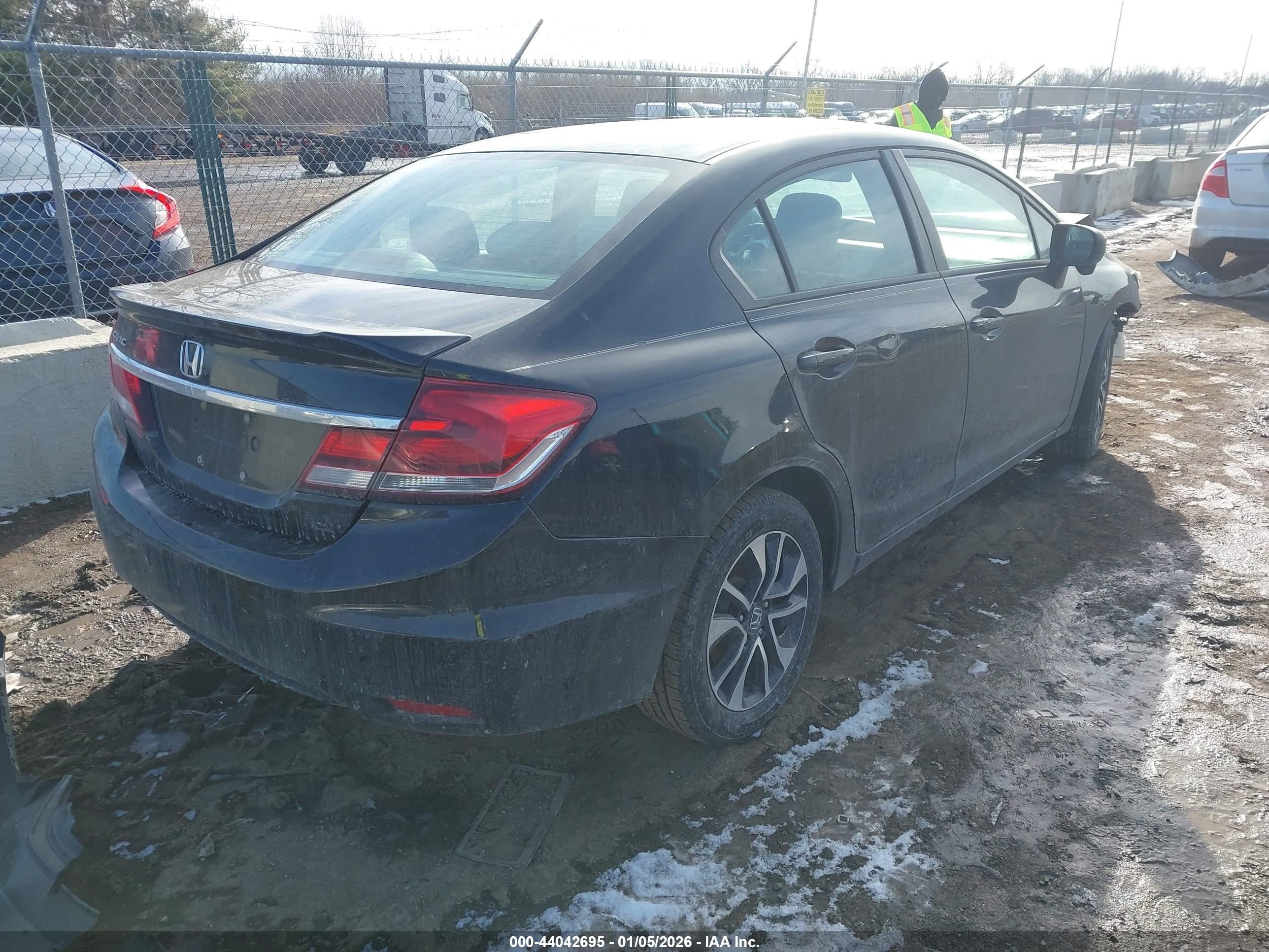 HONDA CIVIC image 4