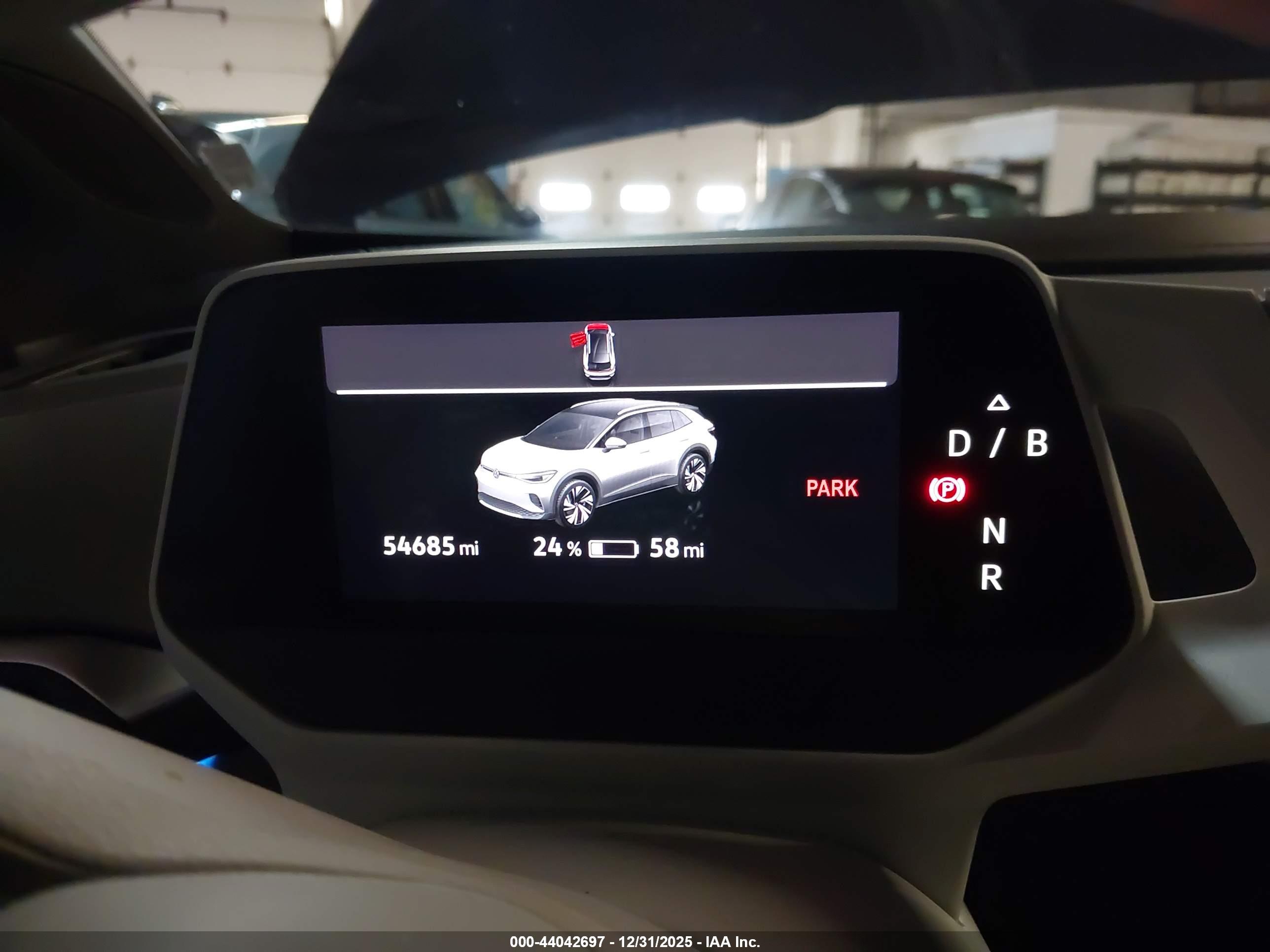 VOLKSWAGEN ID.4 image 7