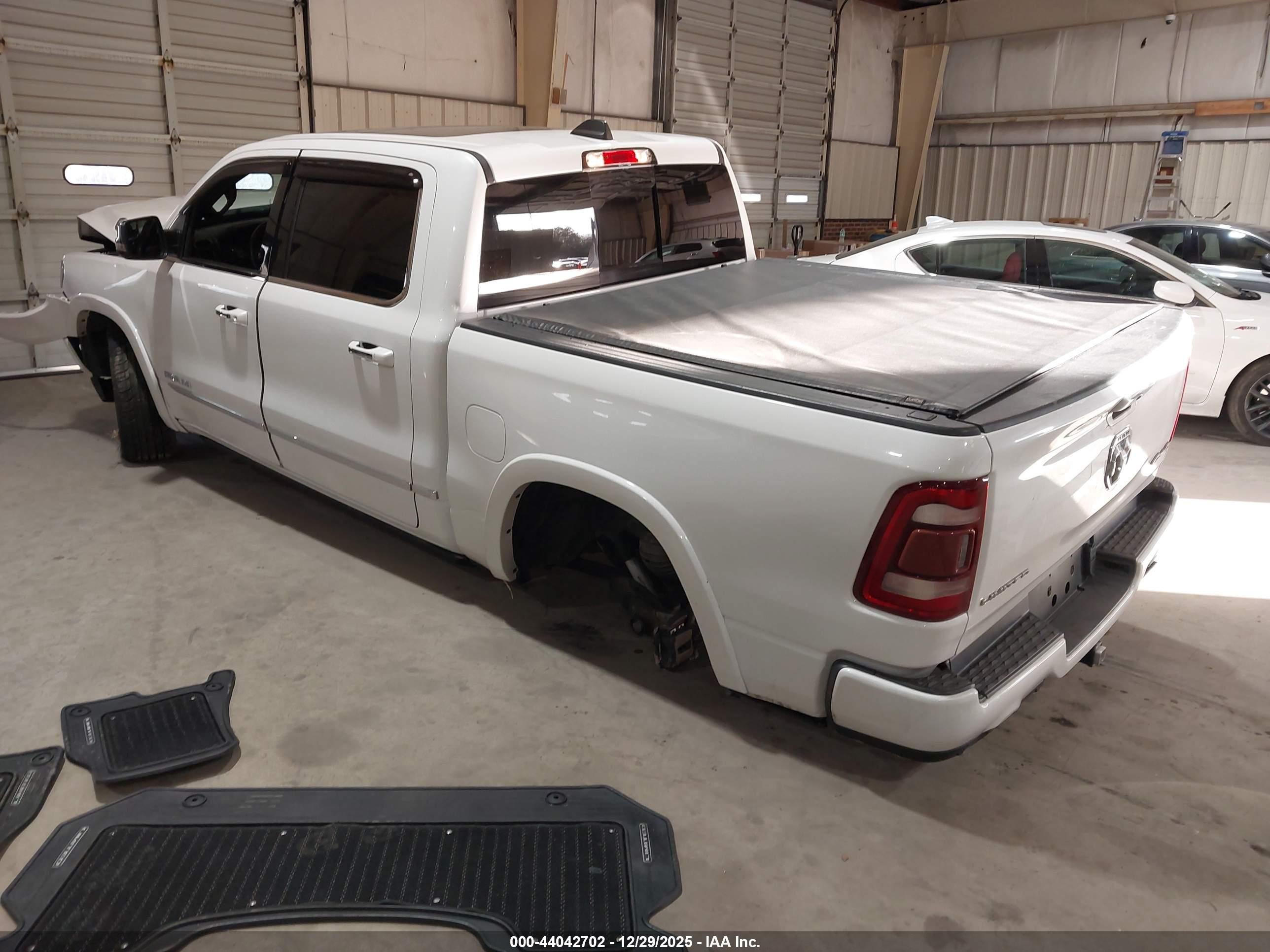 RAM 1500 image 3