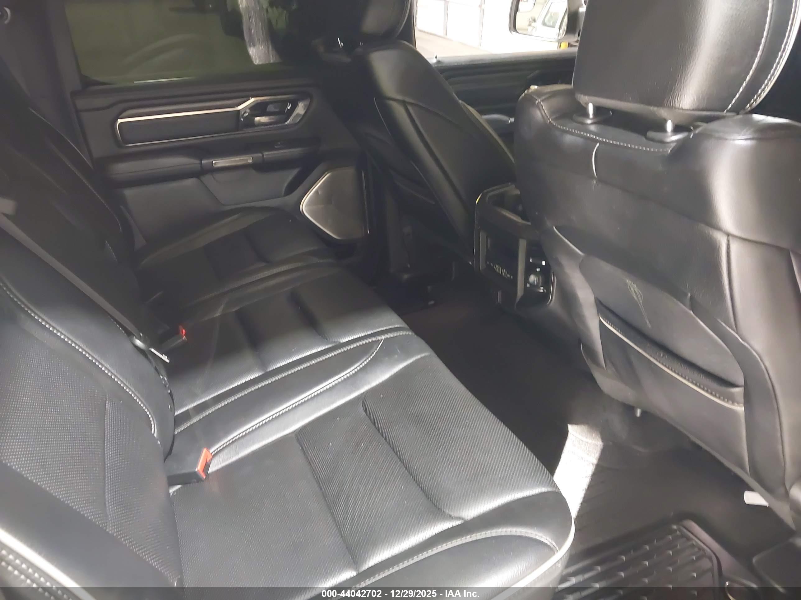 RAM 1500 image 8