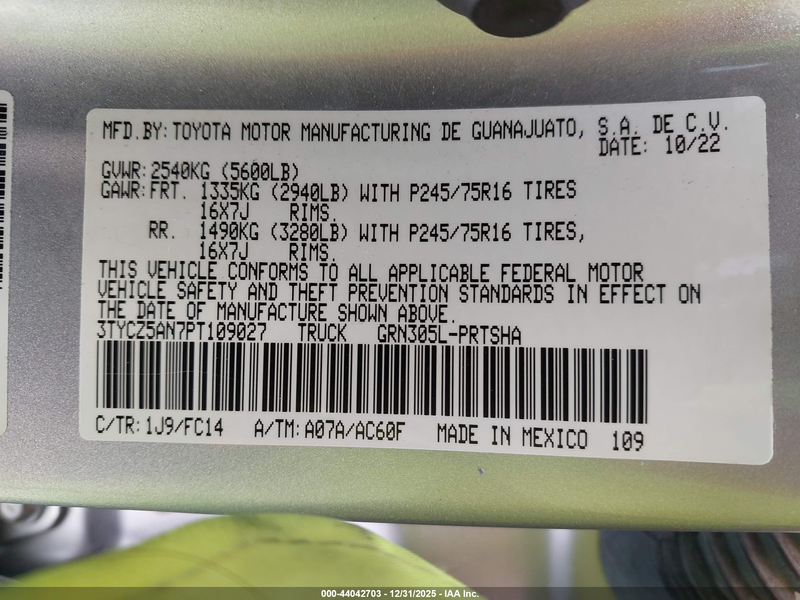 TOYOTA TACOMA image 9