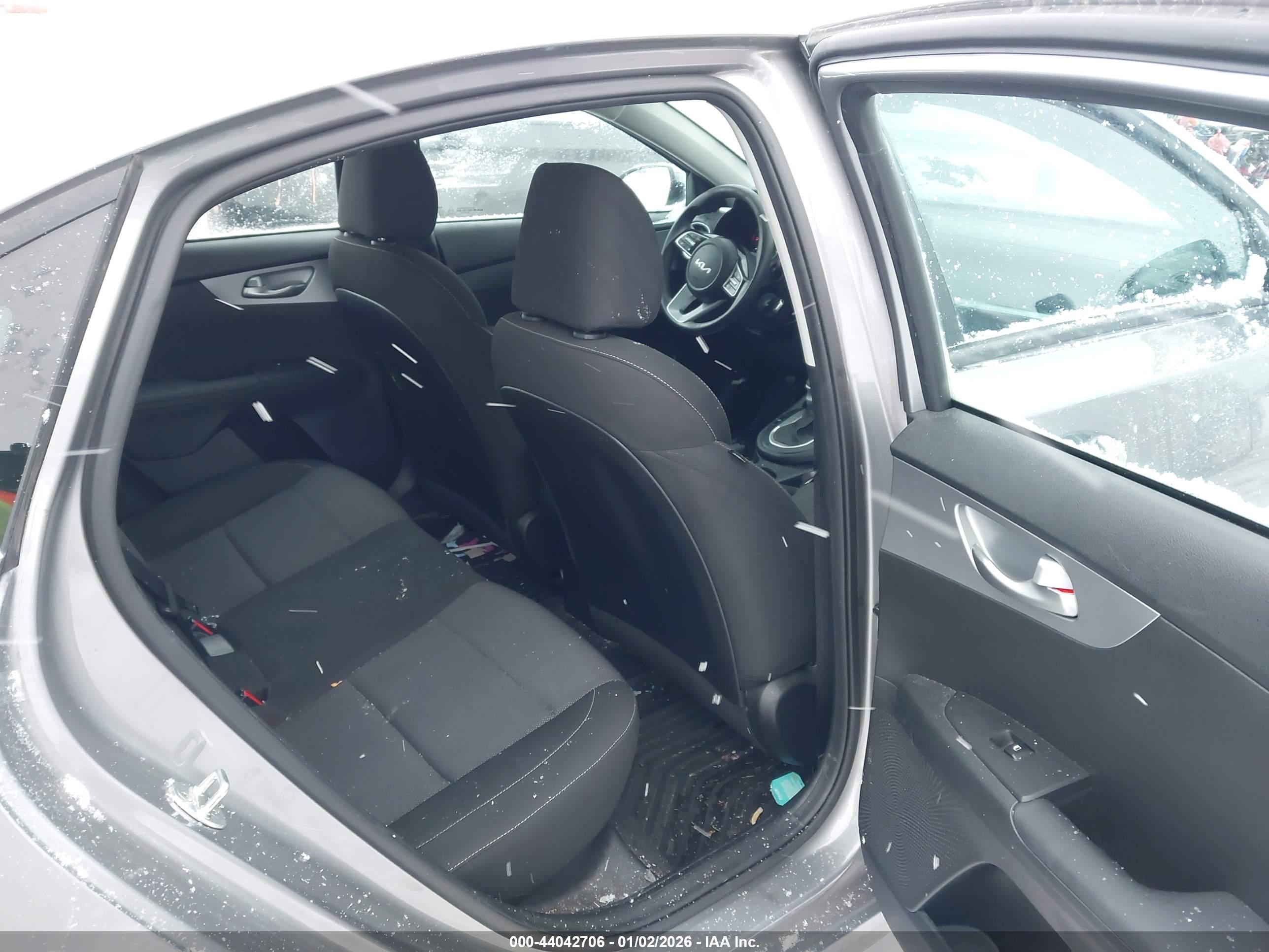 KIA FORTE image 8