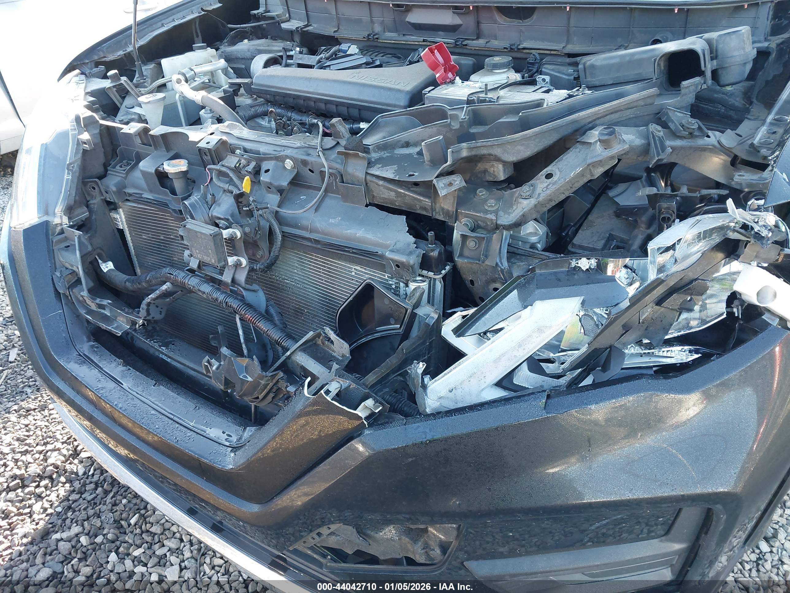 NISSAN ROGUE image 6