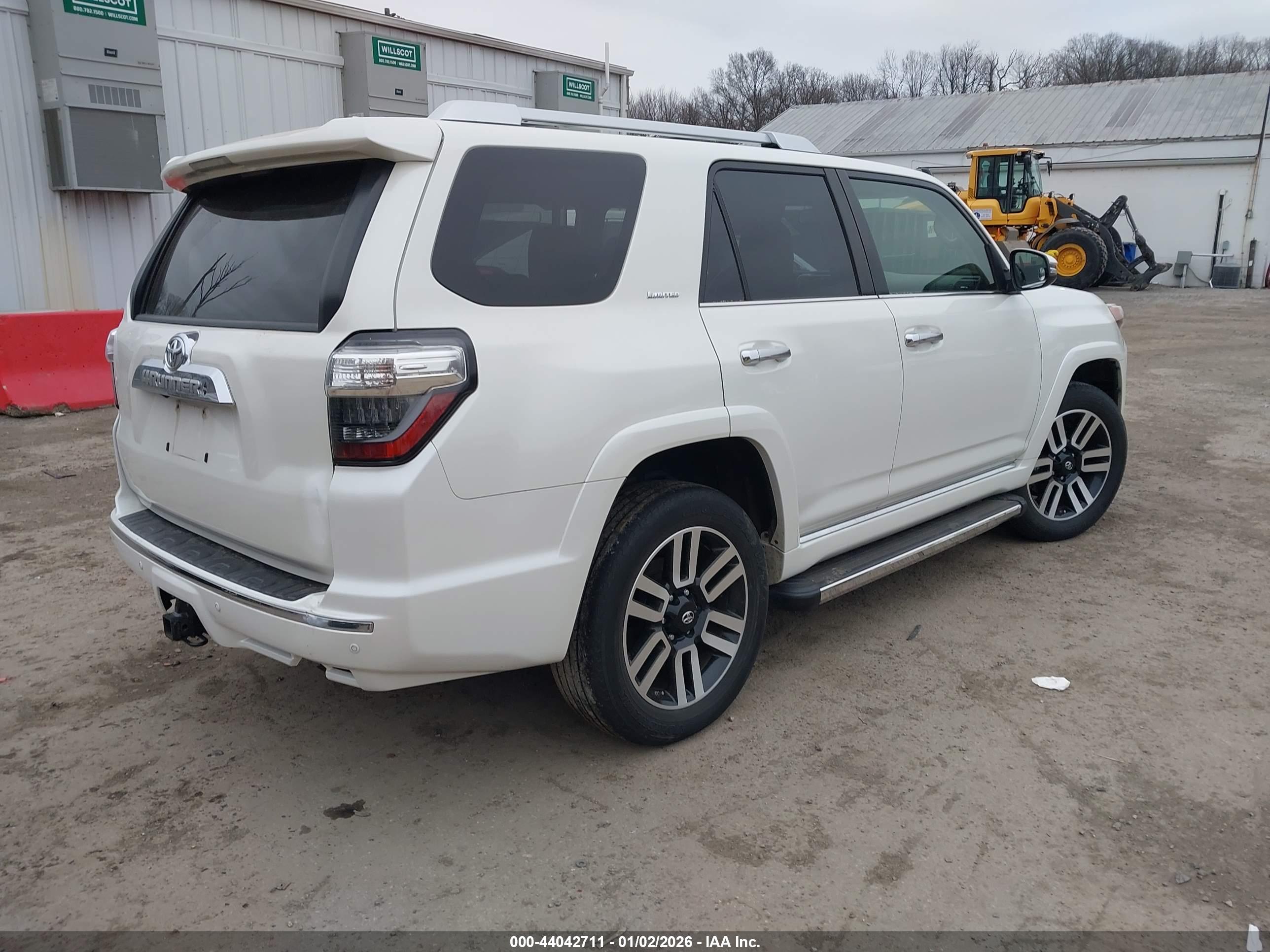TOYOTA 4RUNNER image 4