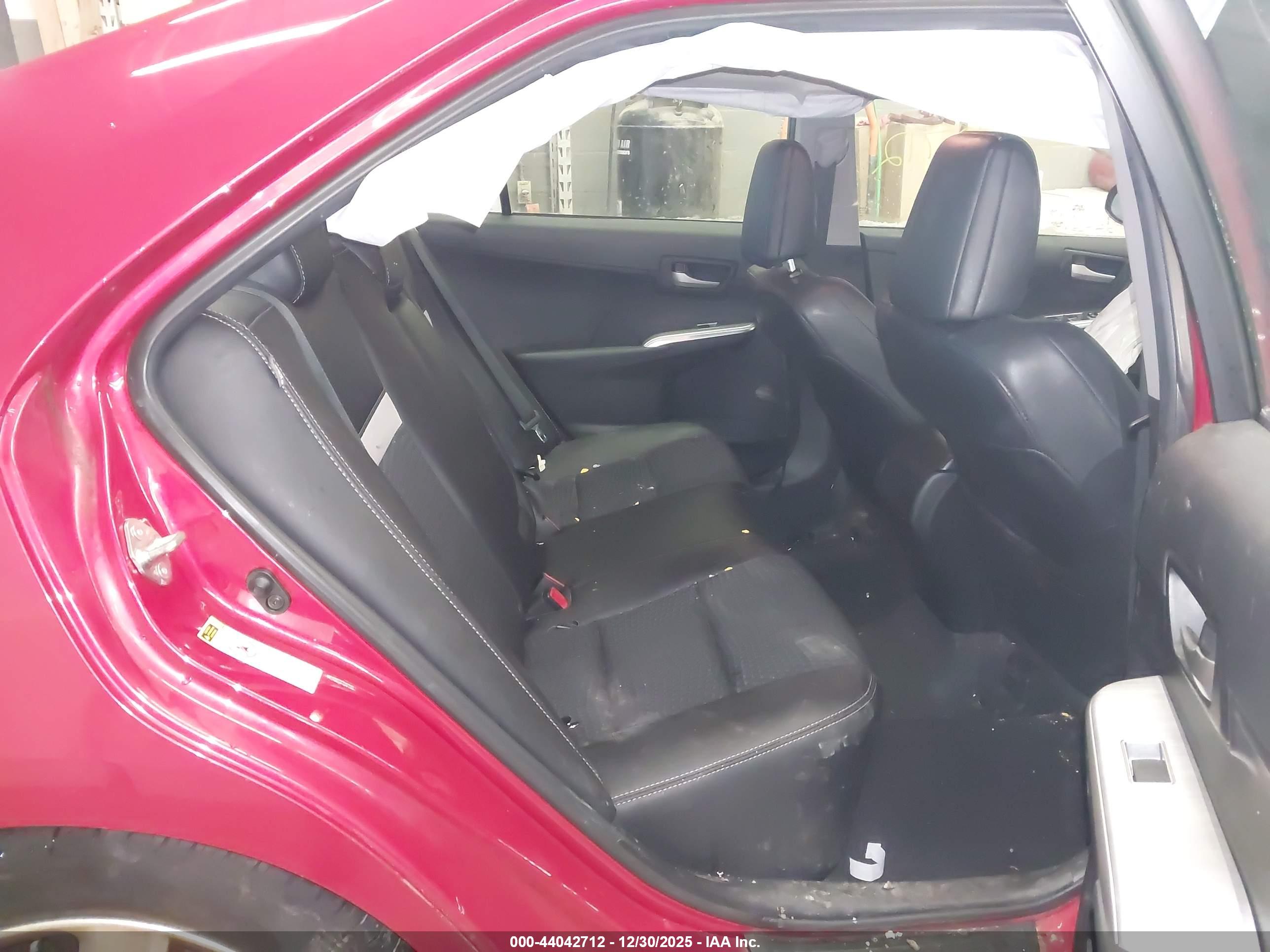 TOYOTA CAMRY image 8