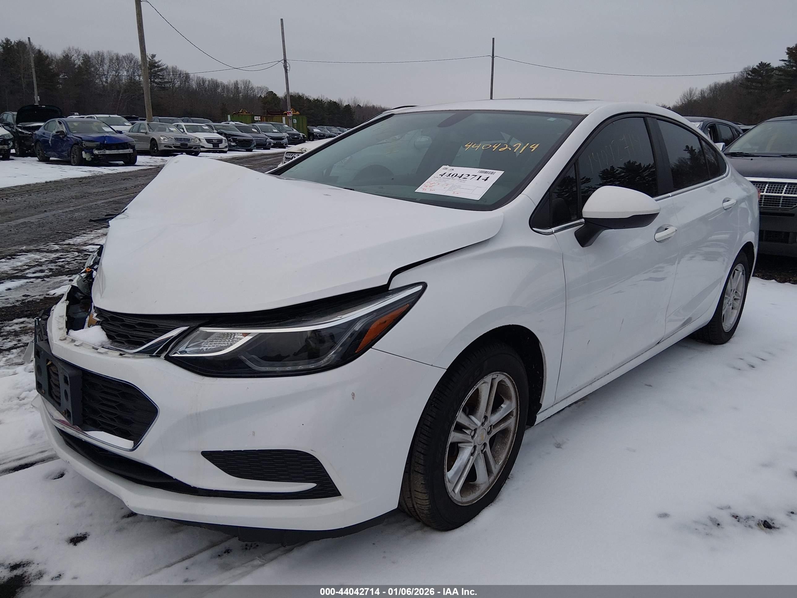 CHEVROLET CRUZE image 2