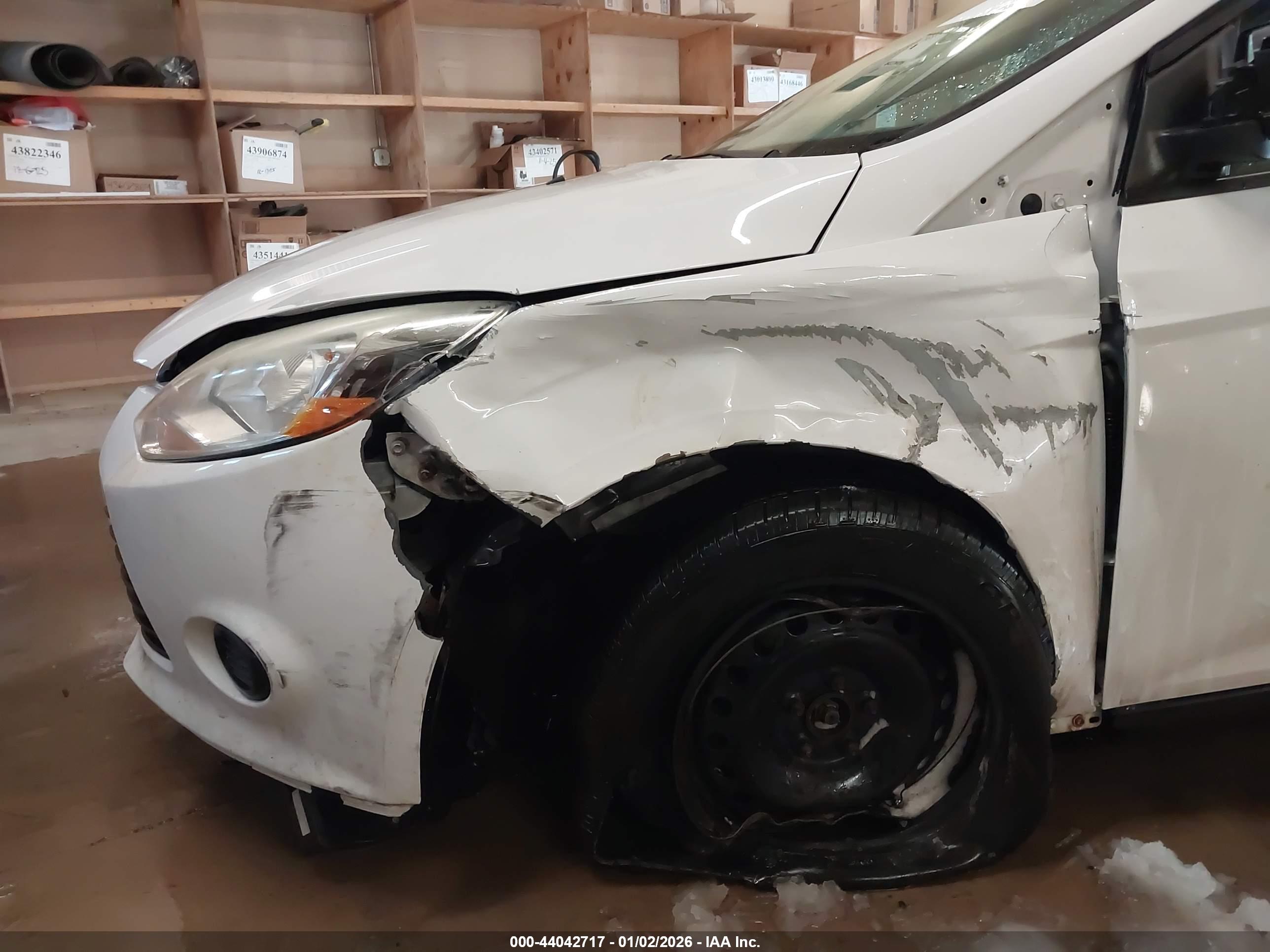 FORD FOCUS image 6