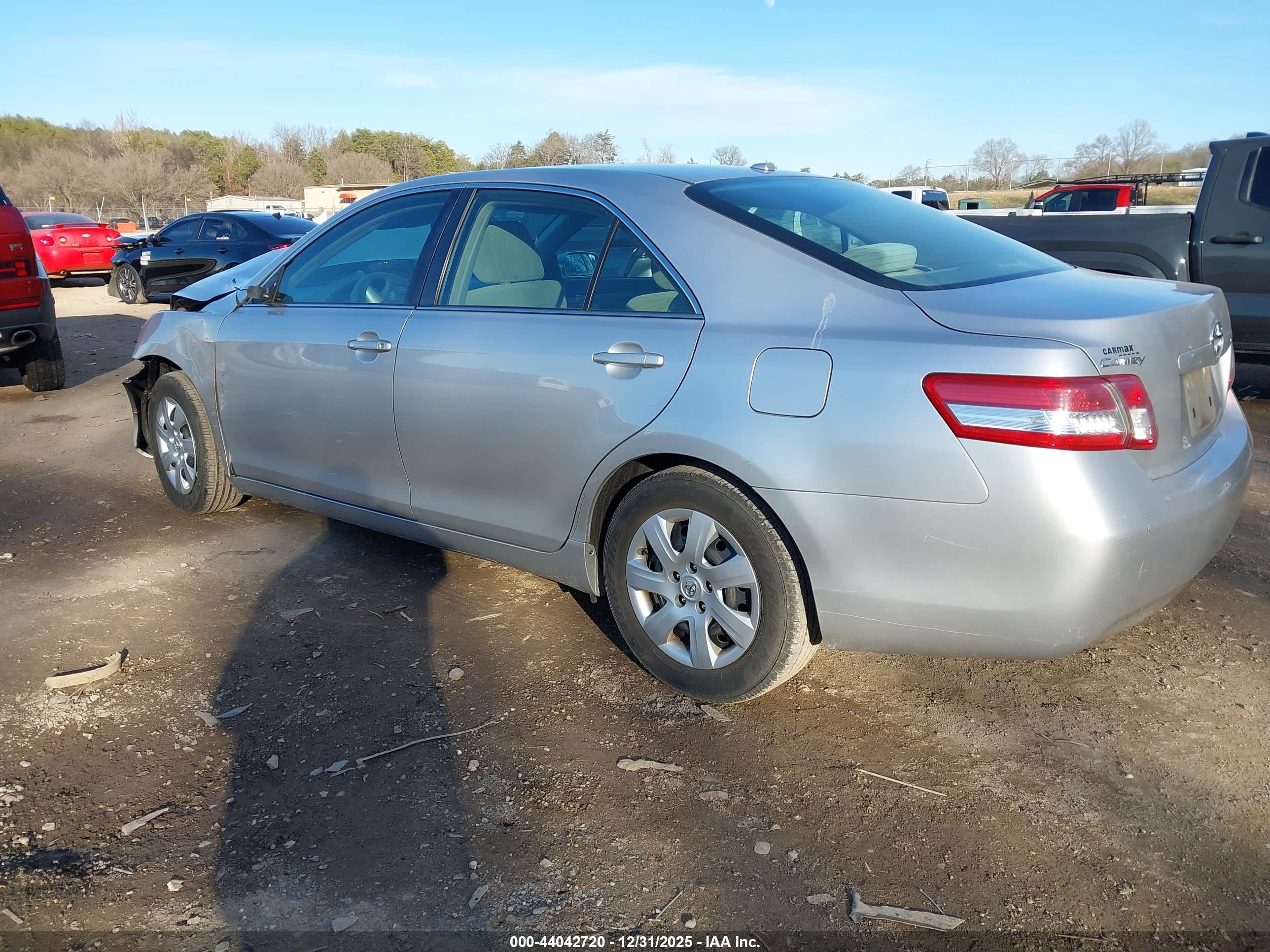 TOYOTA CAMRY image 3