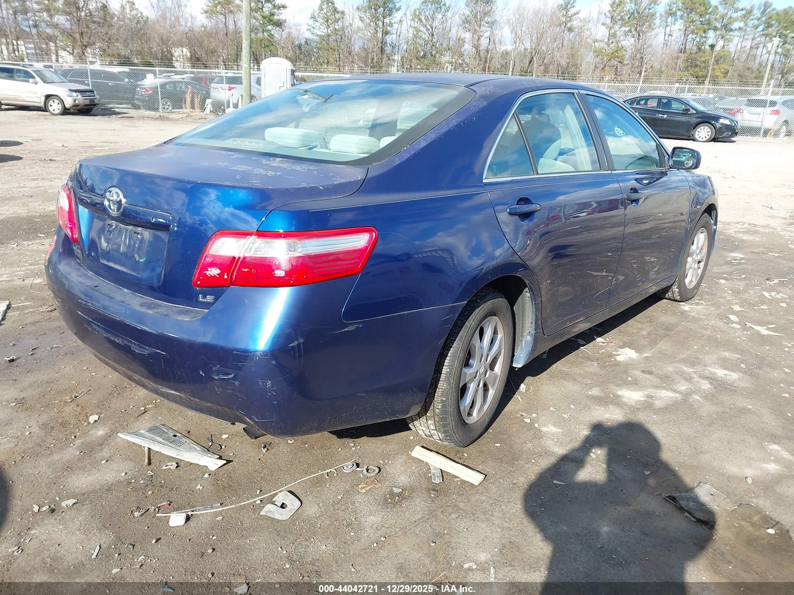 TOYOTA CAMRY image 4