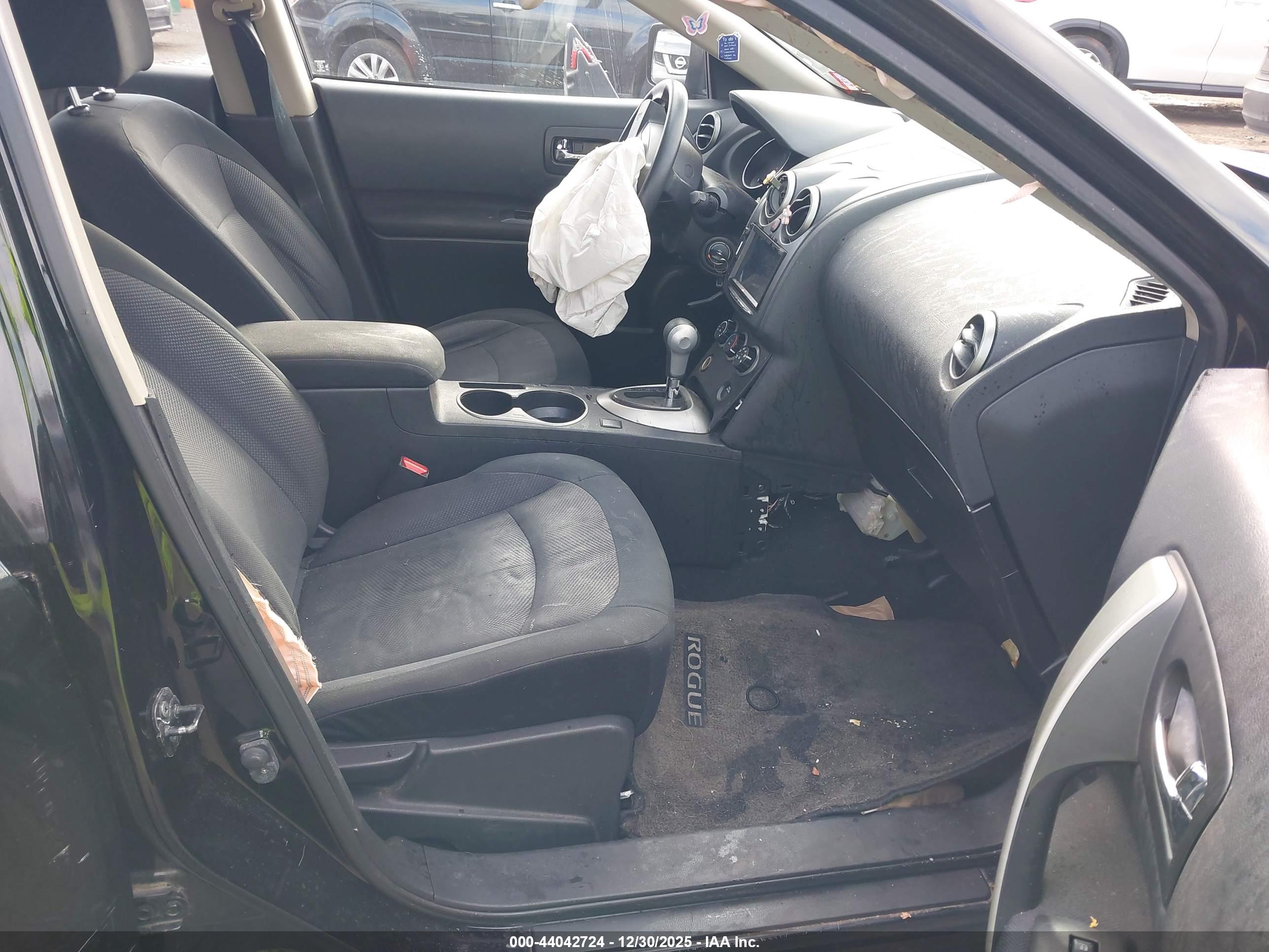 NISSAN ROGUE image 5