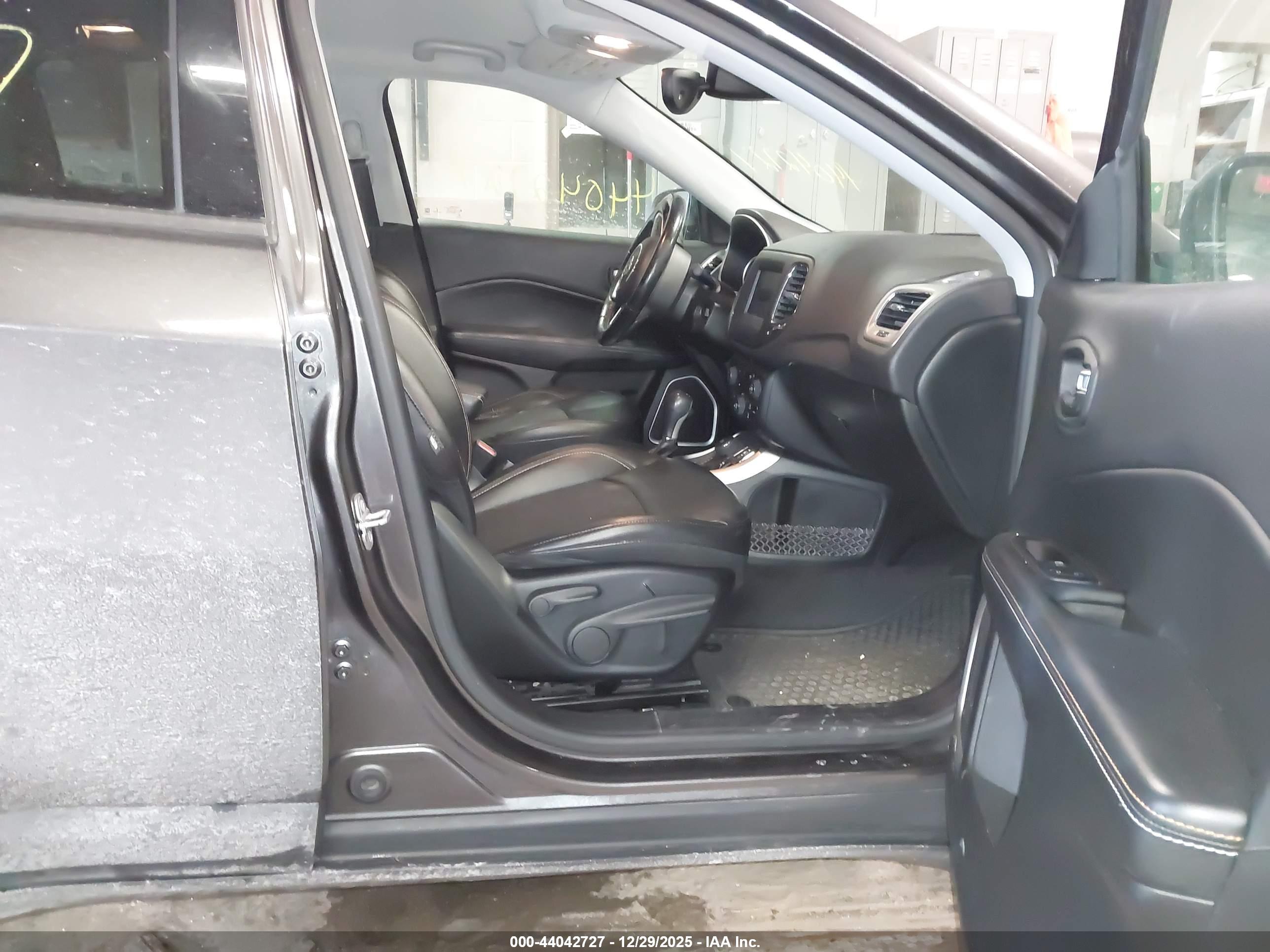 JEEP COMPASS image 5