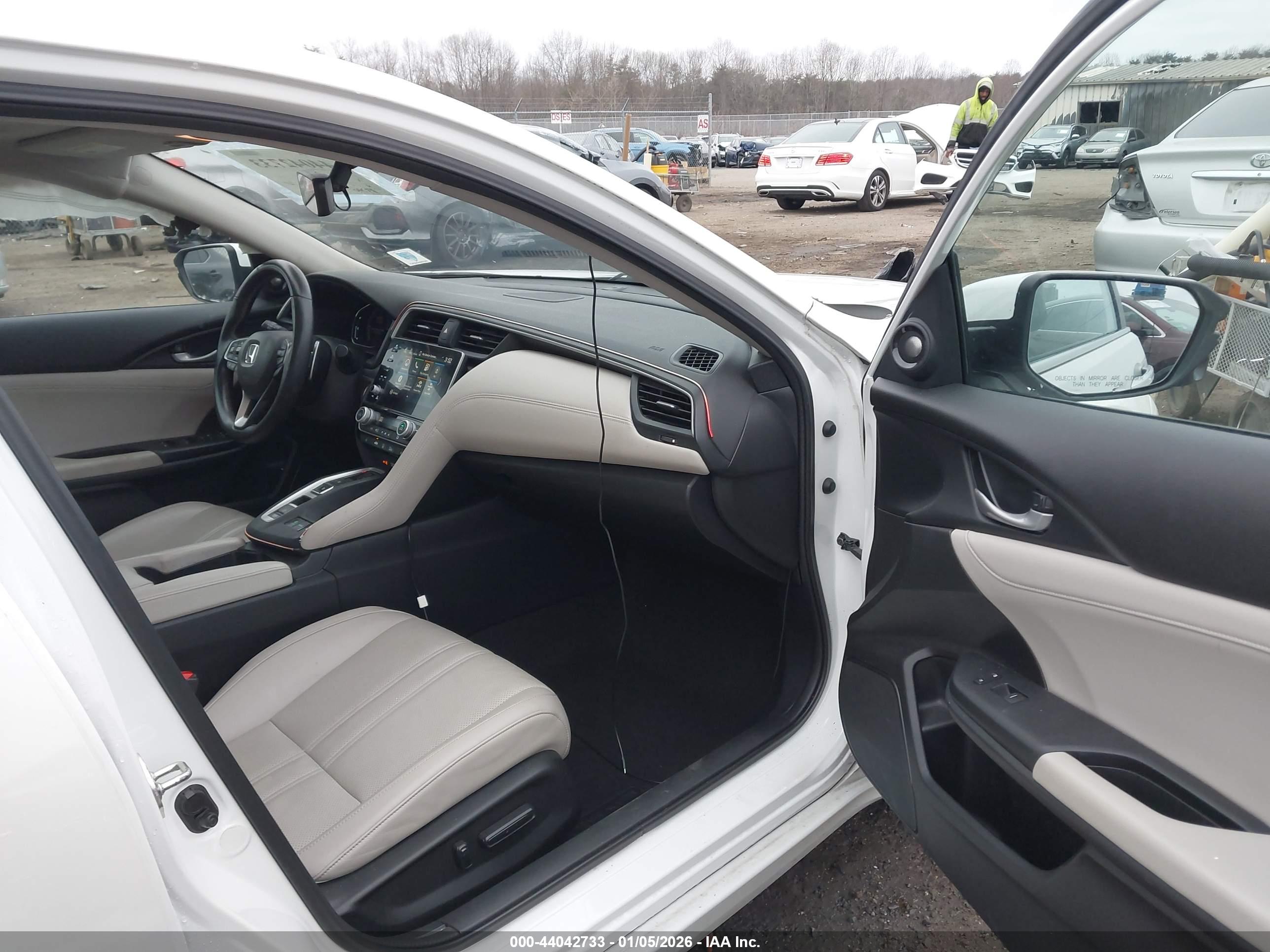 HONDA INSIGHT image 5