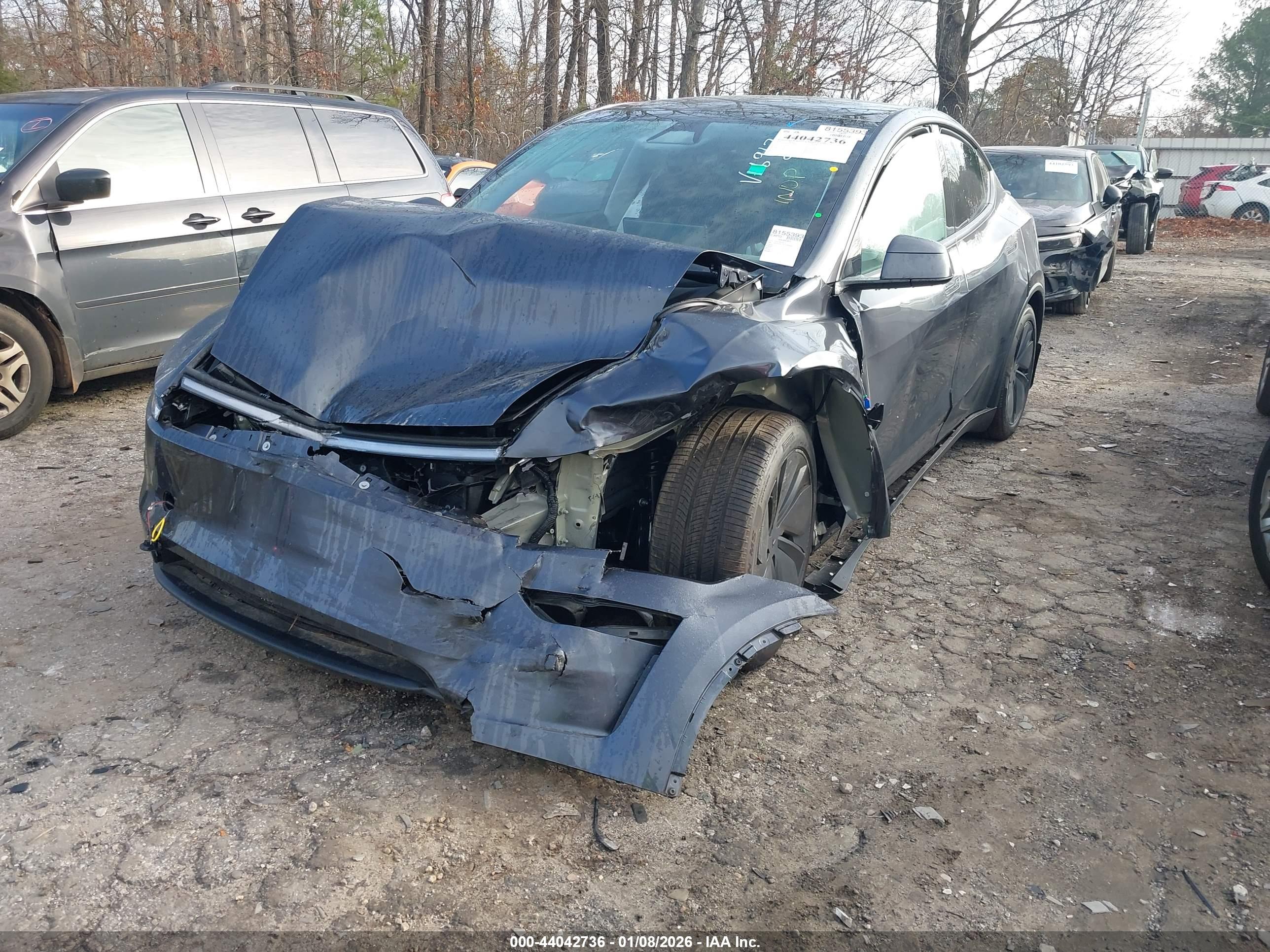 TESLA MODEL image 2