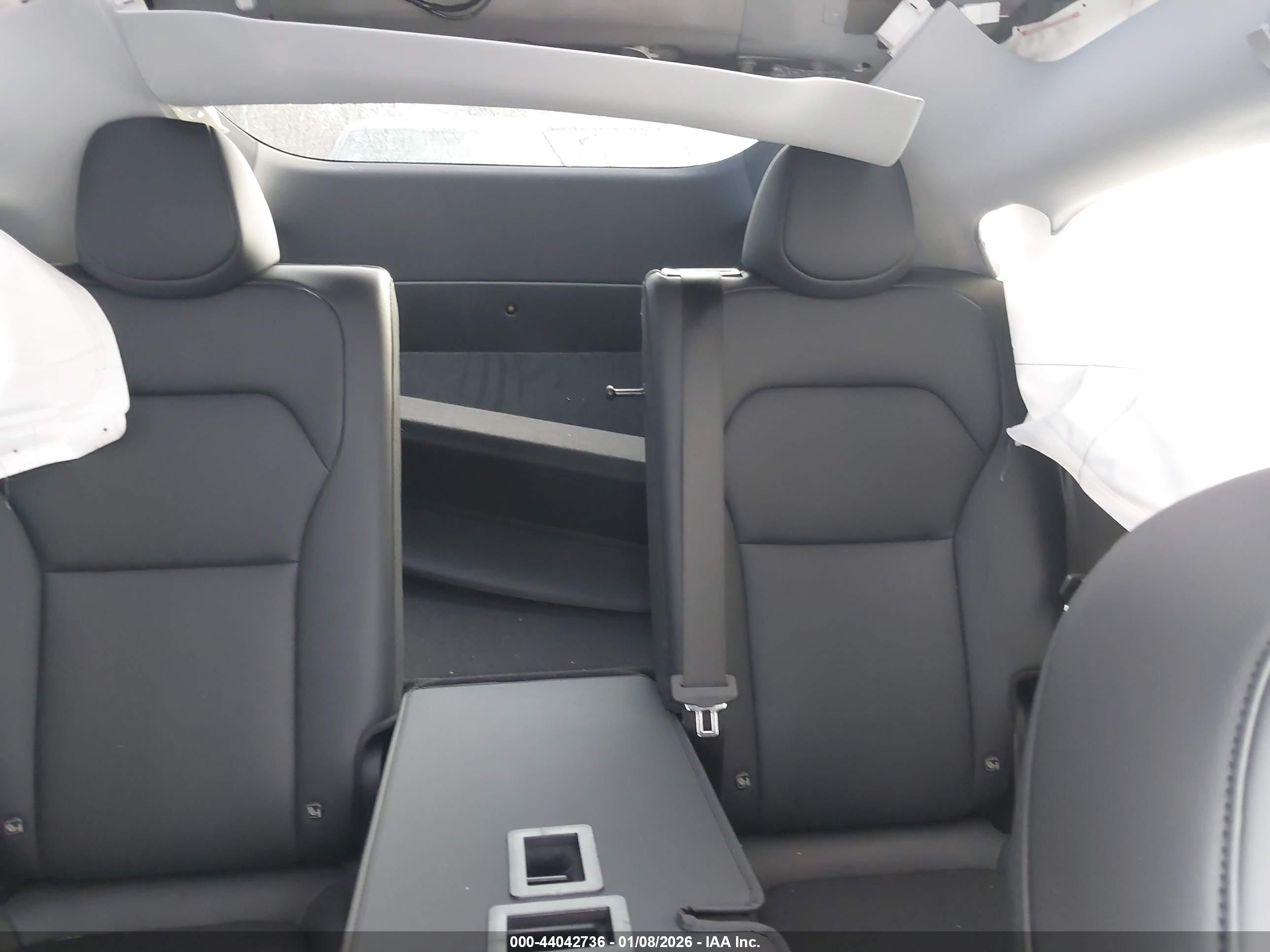 TESLA MODEL image 8