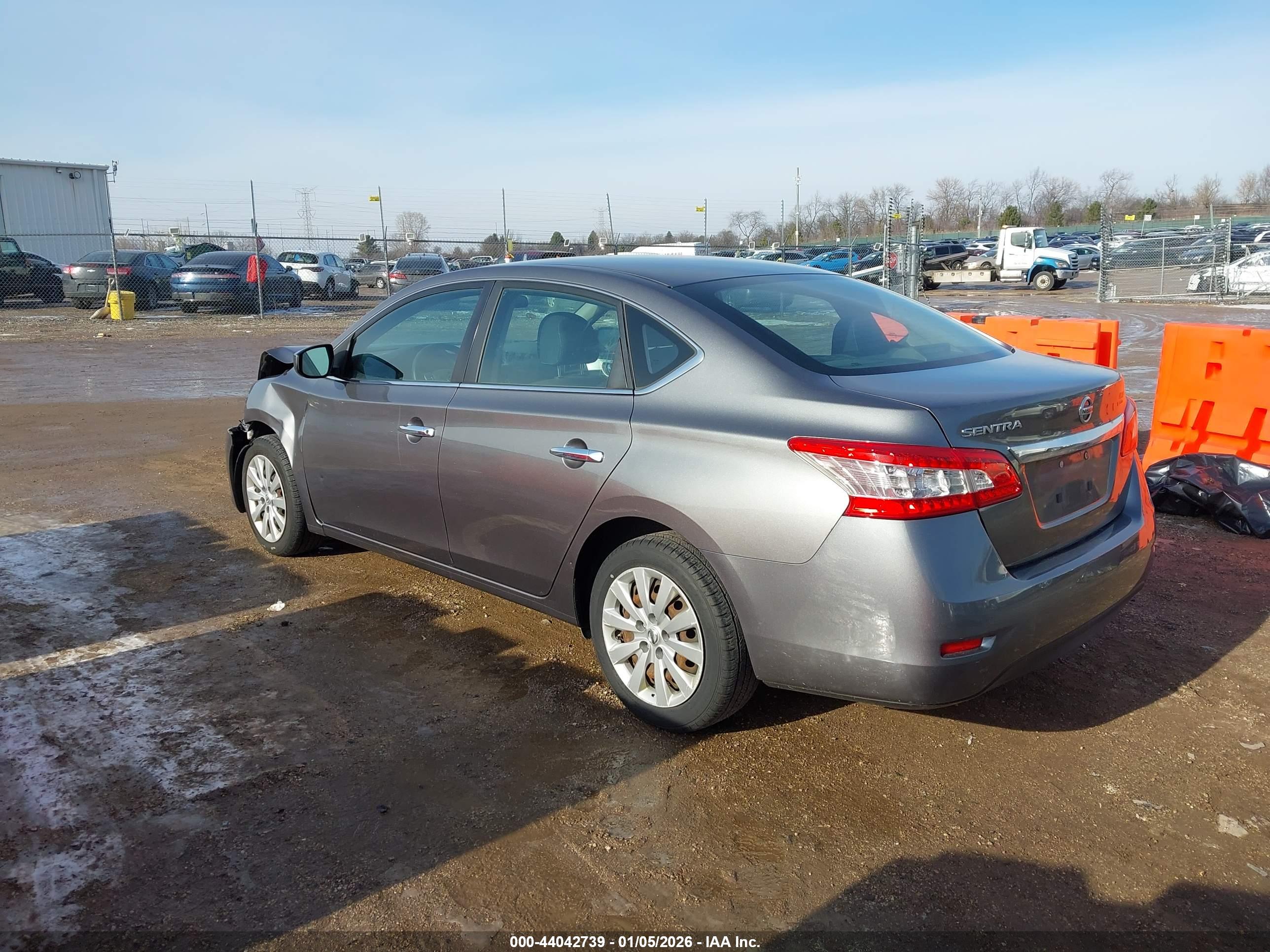 NISSAN SENTRA image 3