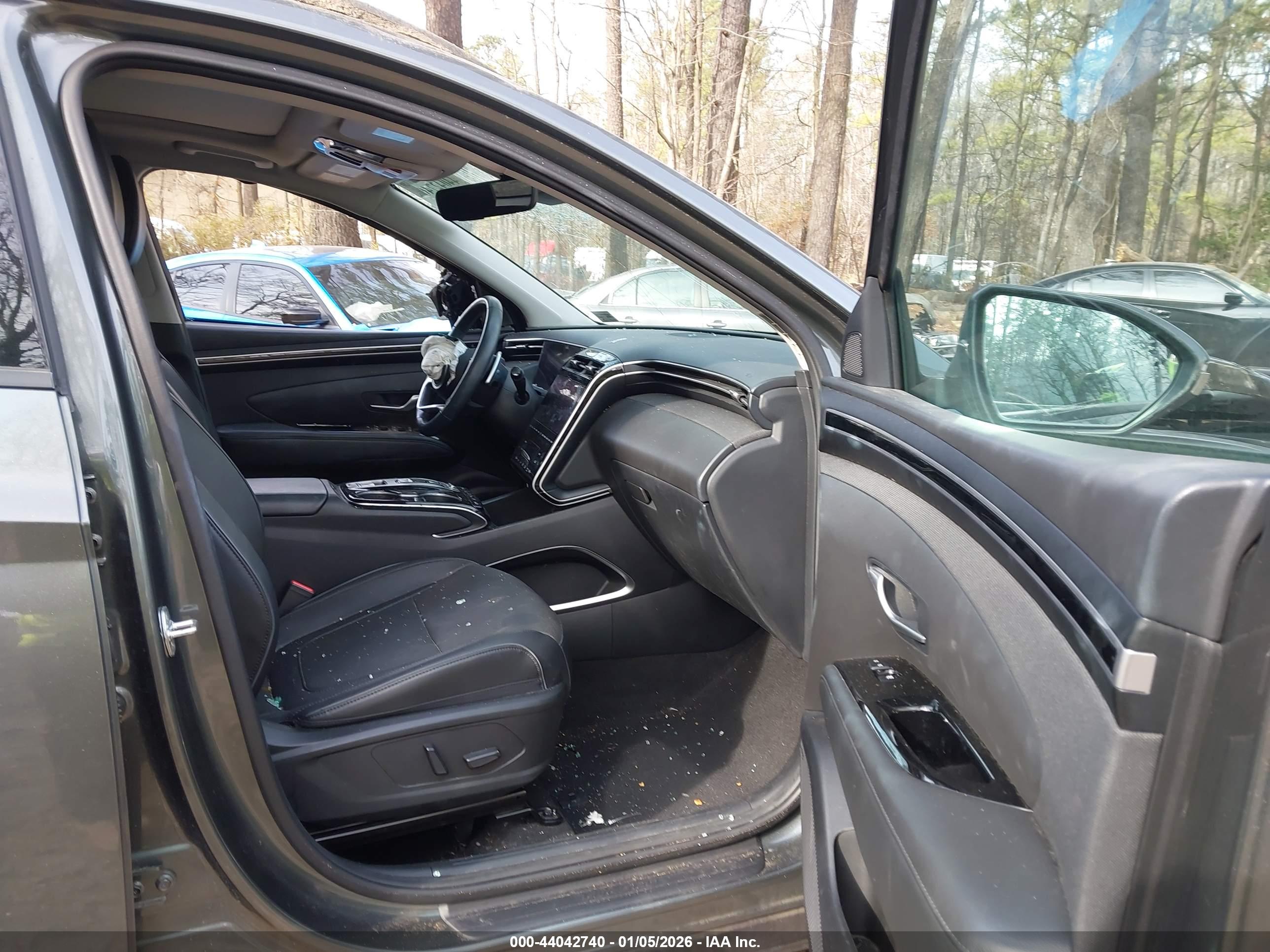 HYUNDAI TUCSON image 5