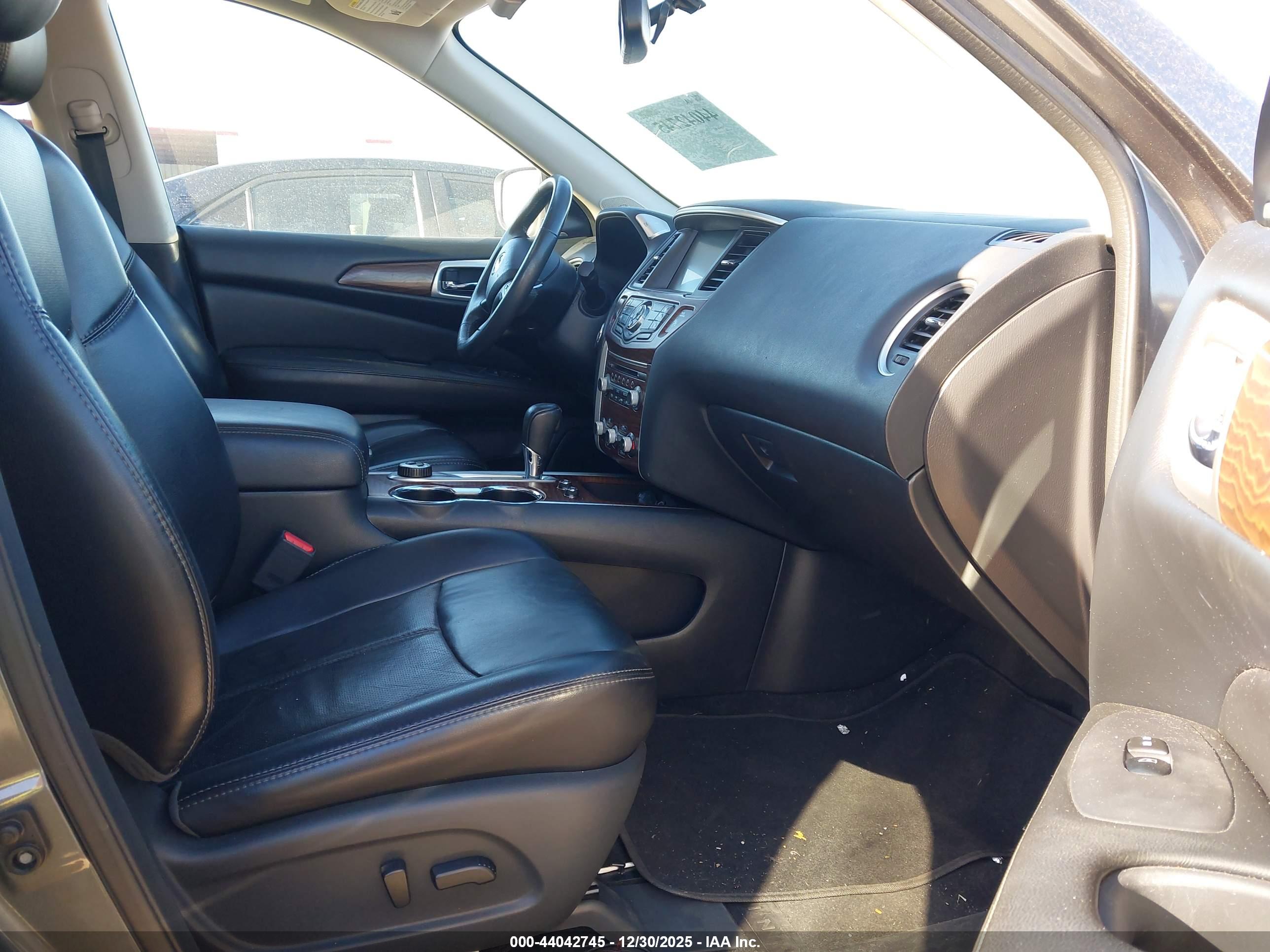 NISSAN PATHFINDER image 5
