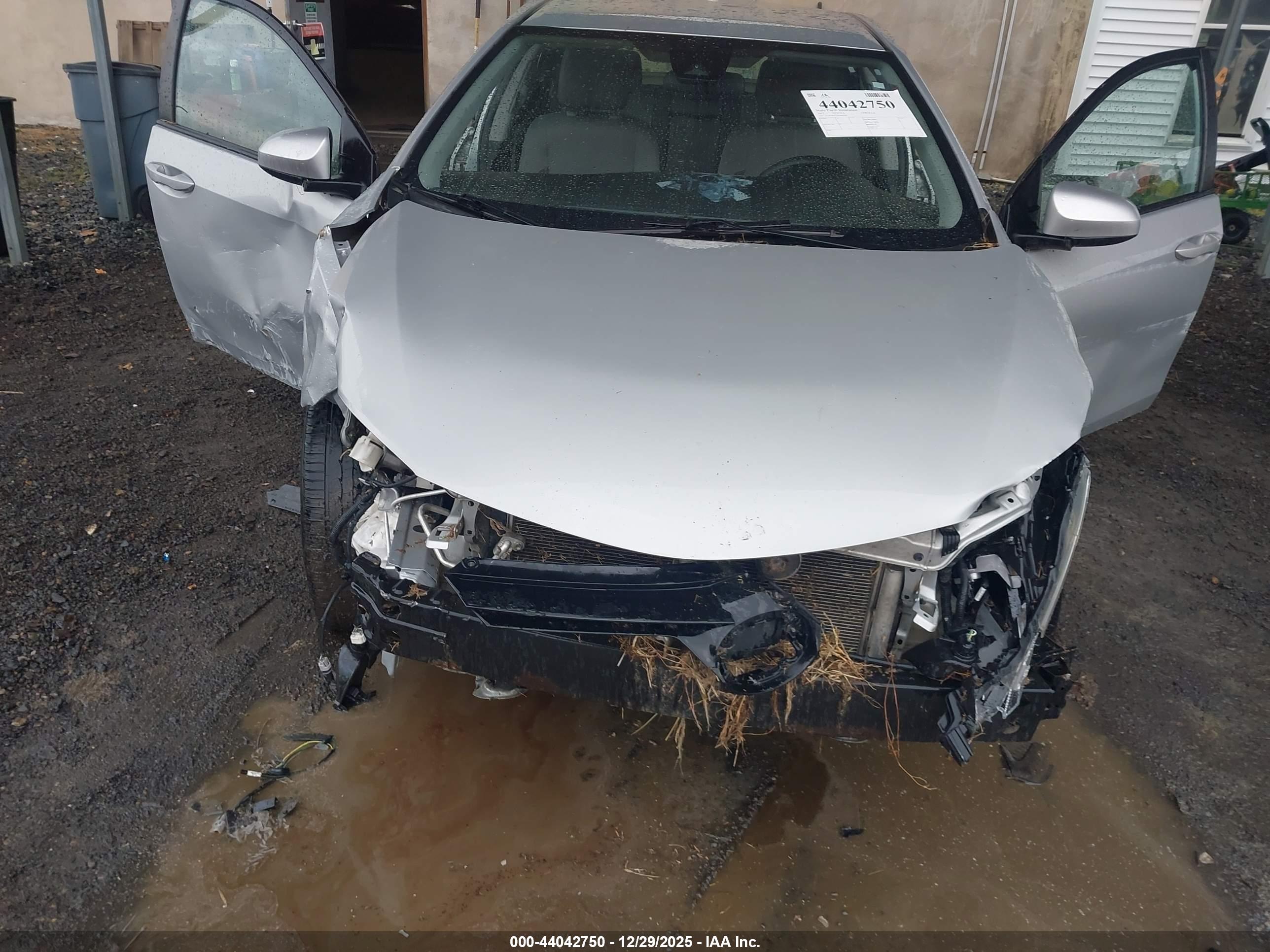 TOYOTA COROLLA image 6