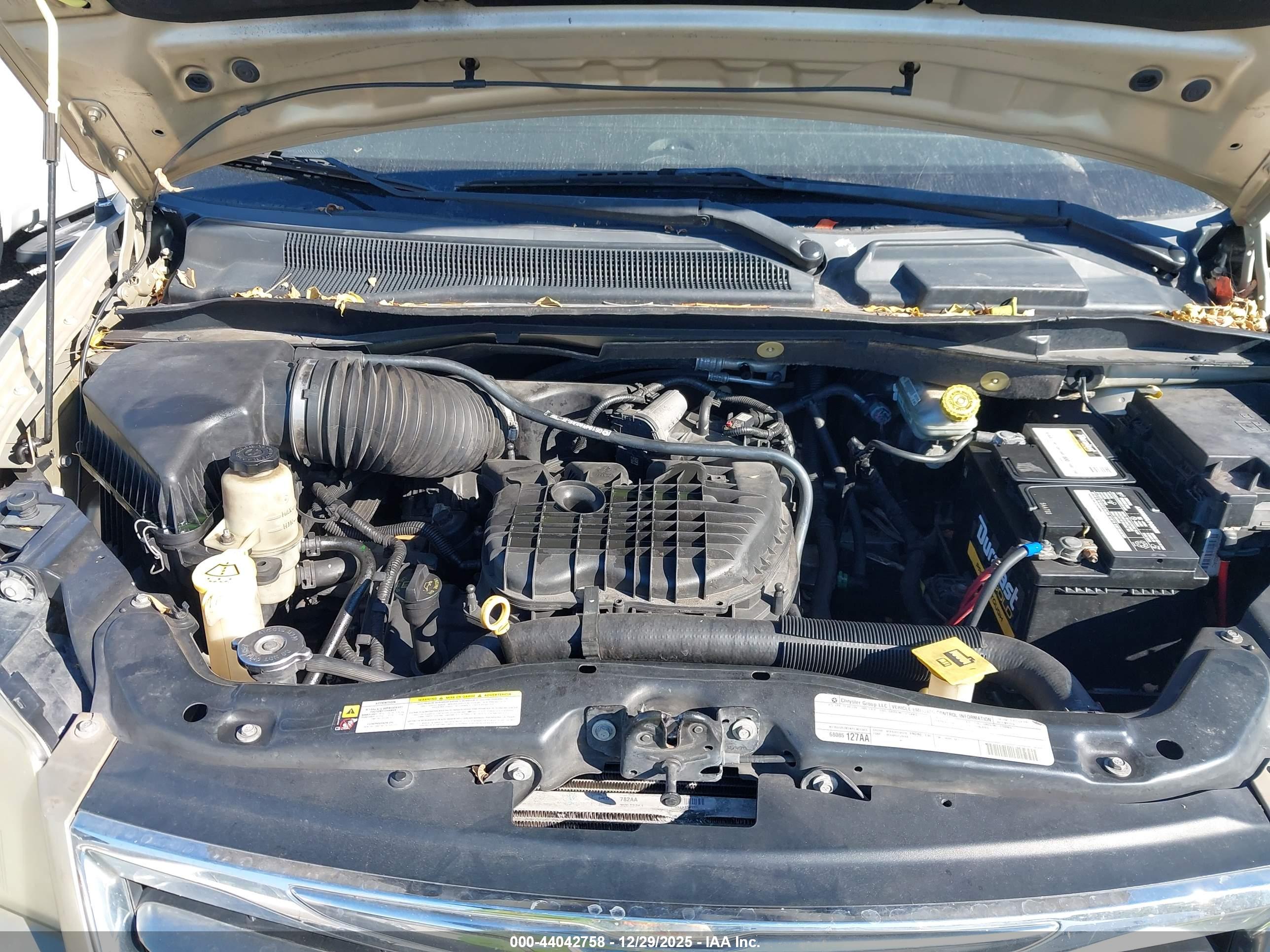 CHRYSLER TOWN image 10