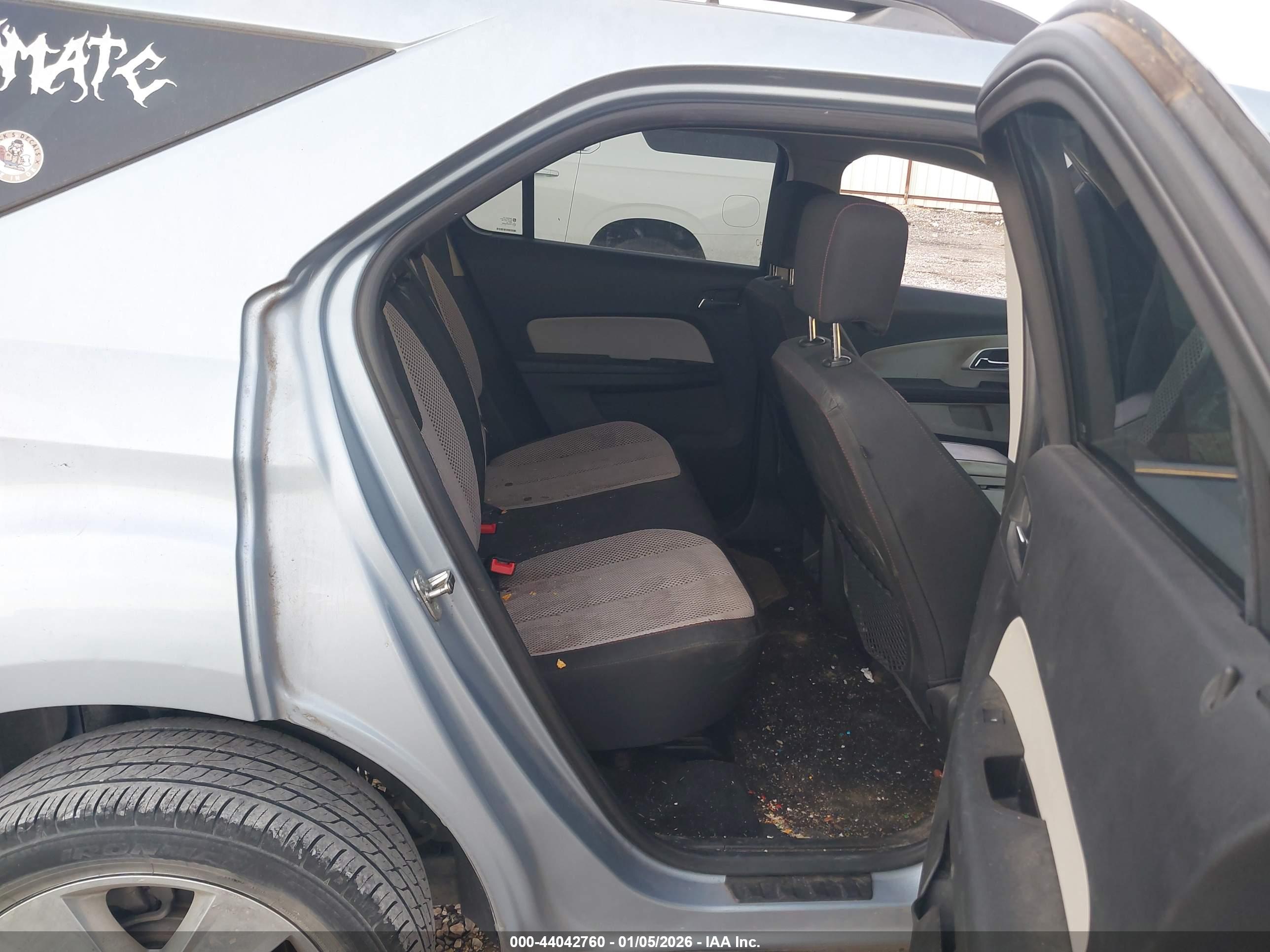CHEVROLET EQUINOX image 8