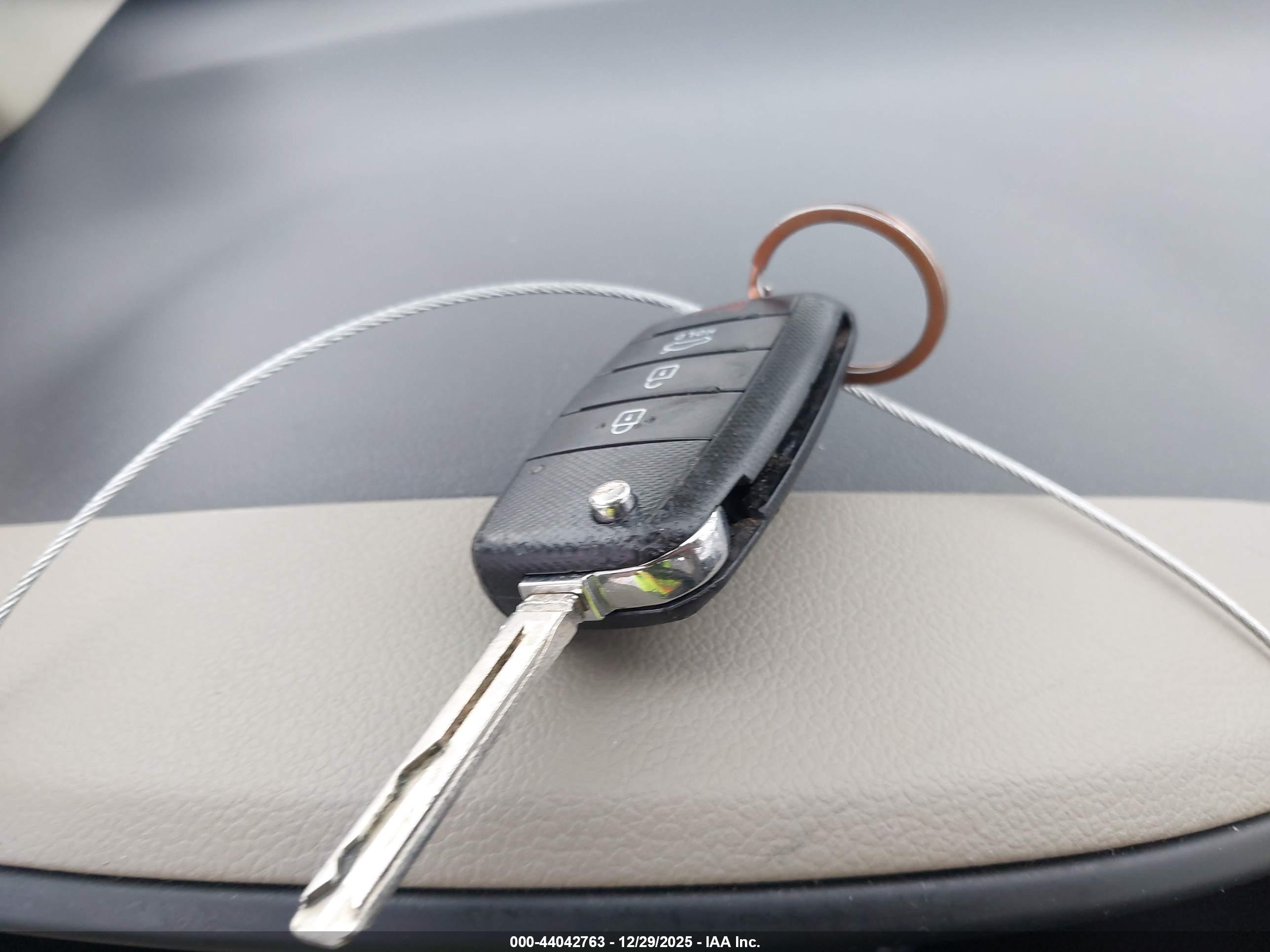 KIA RIO image 11