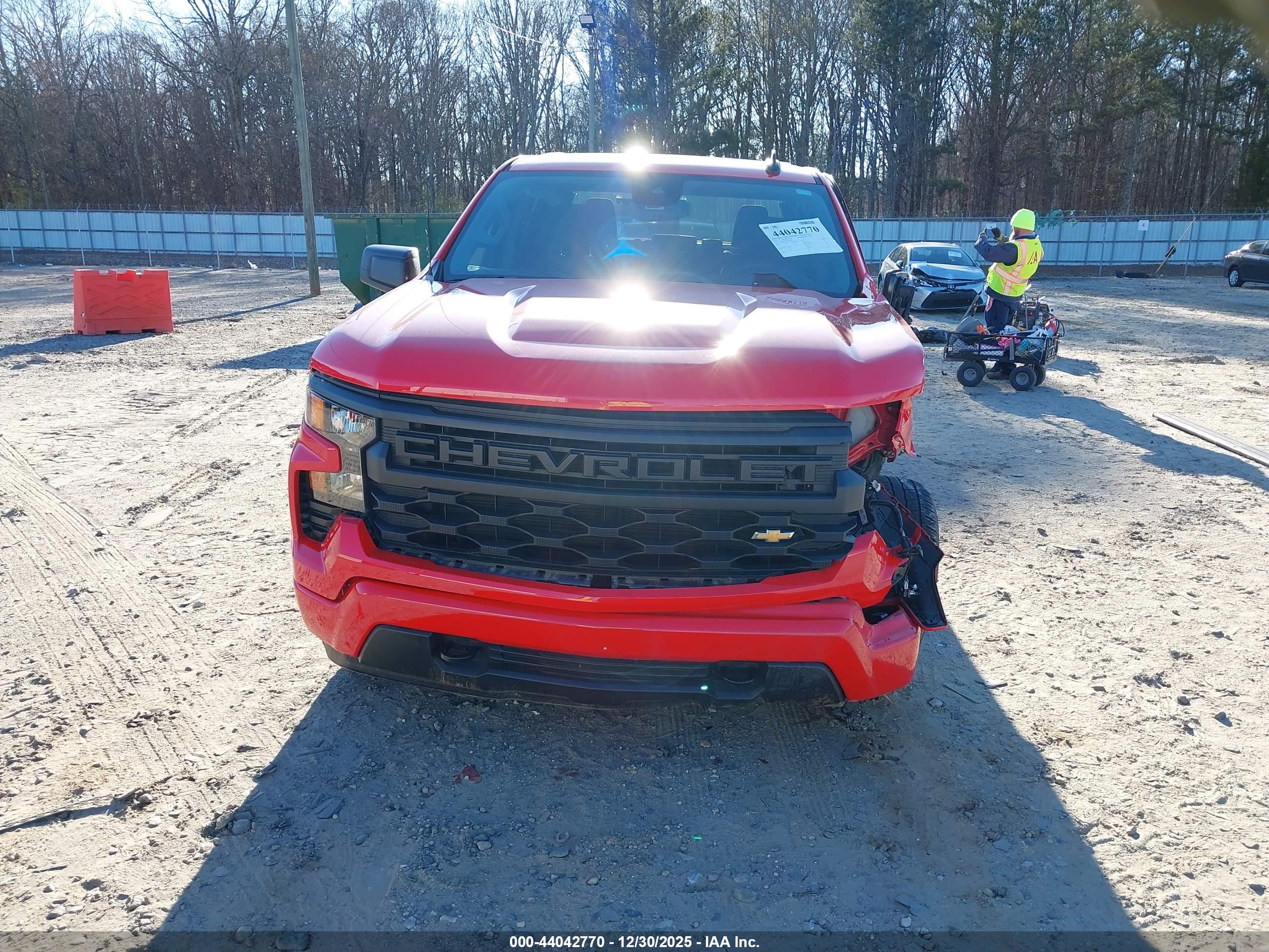 CHEVROLET SILVERADO image 6
