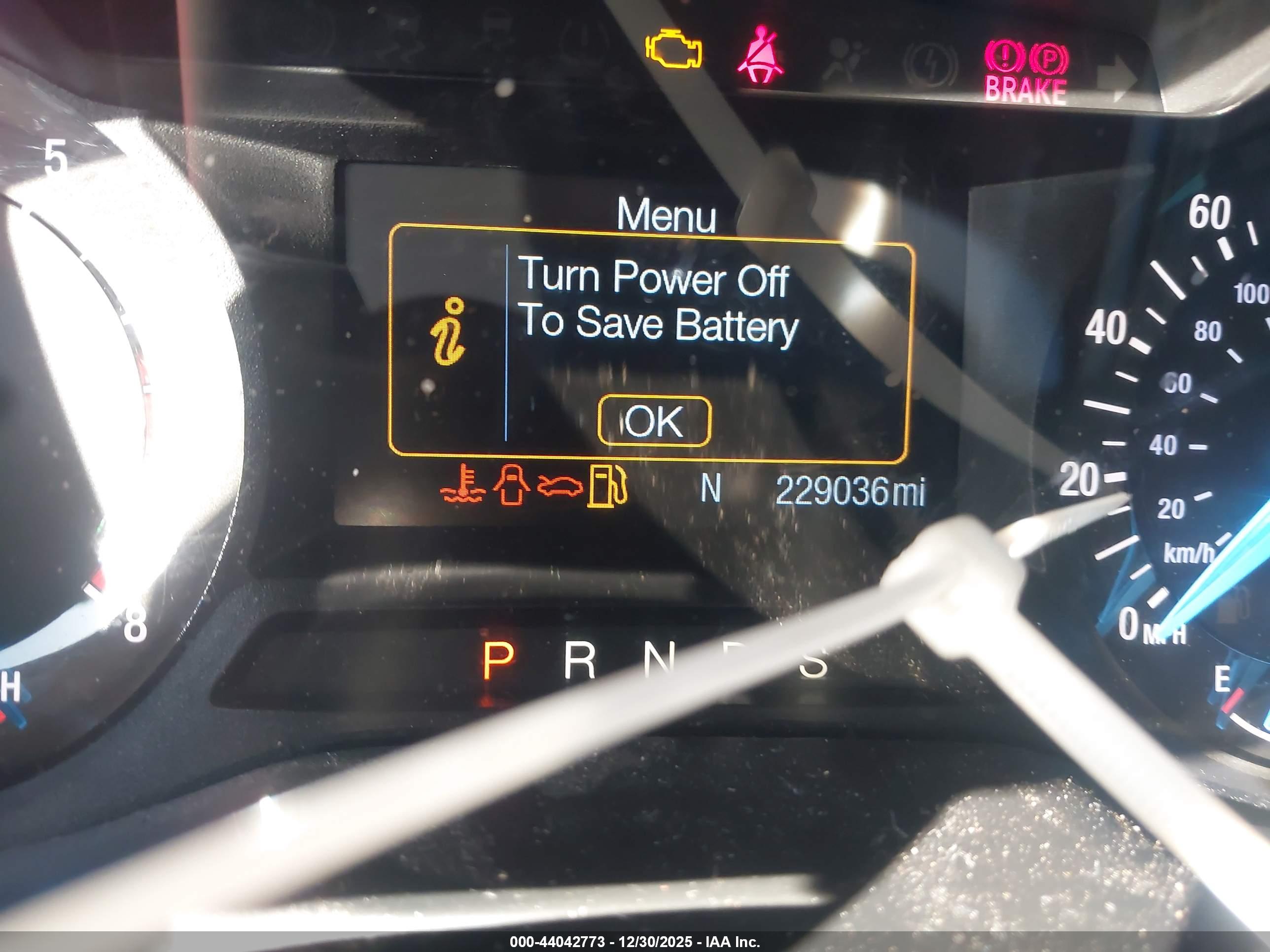 FORD FUSION image 7