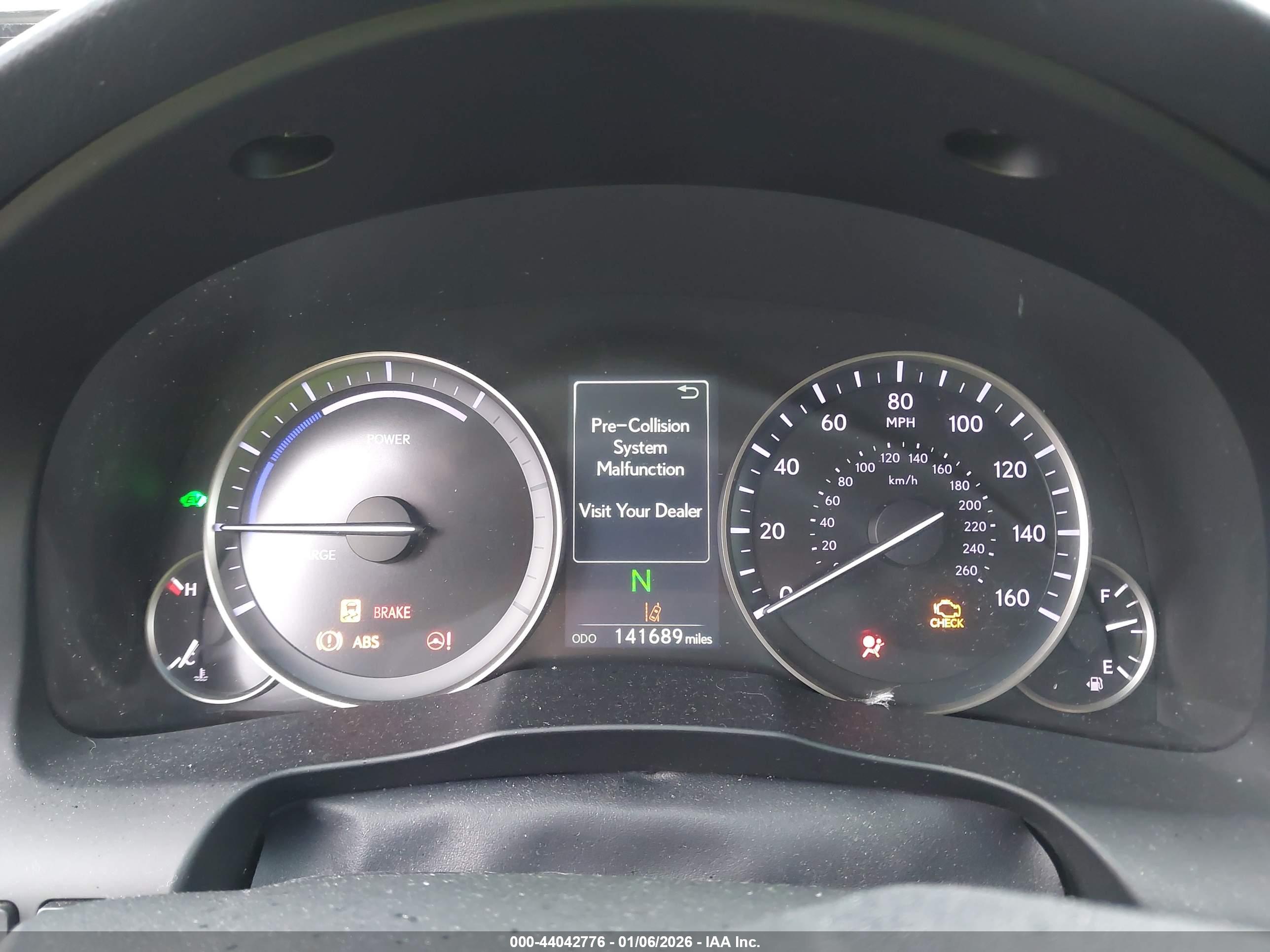LEXUS ES image 7