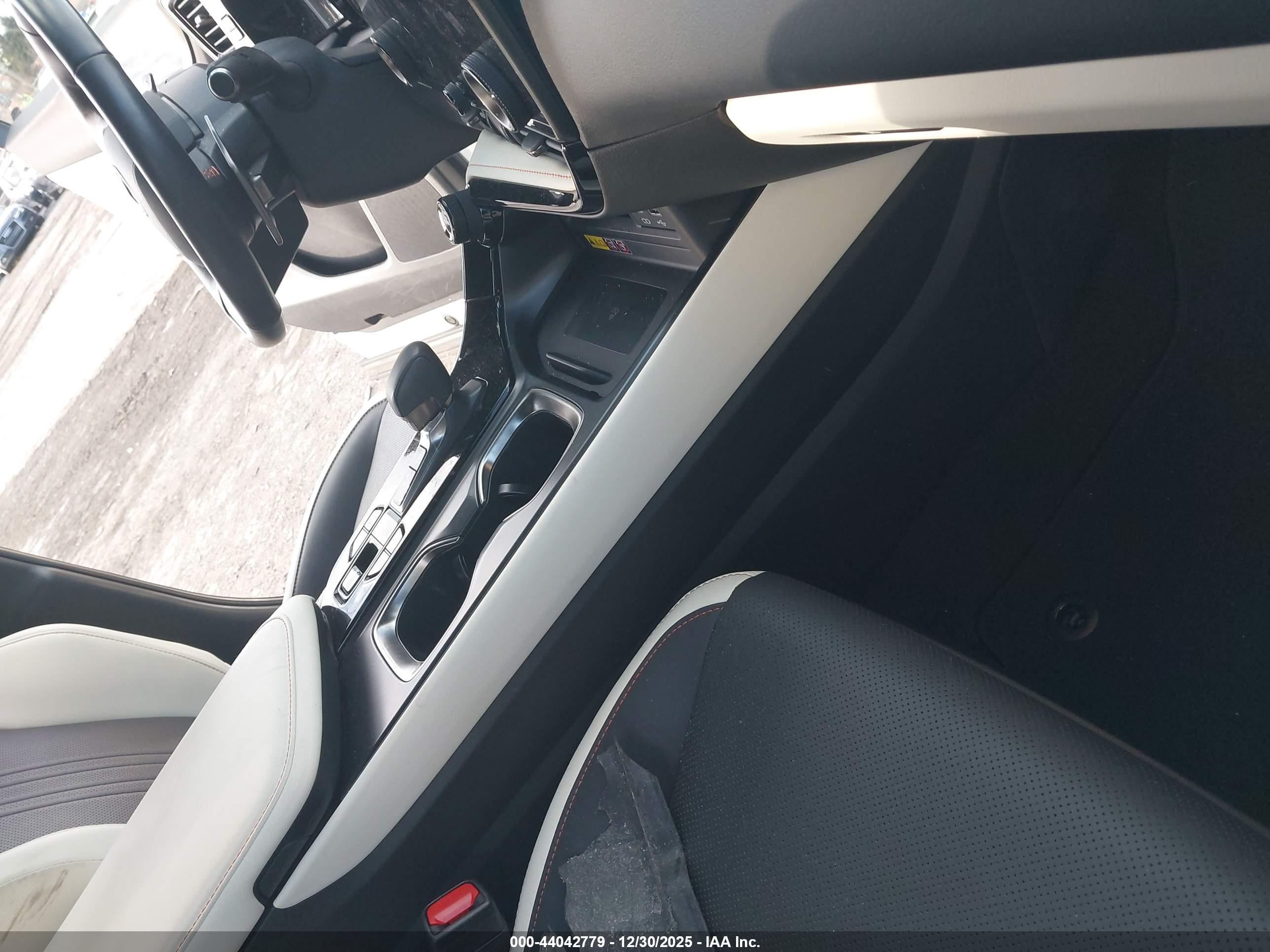 LEXUS NX image 5