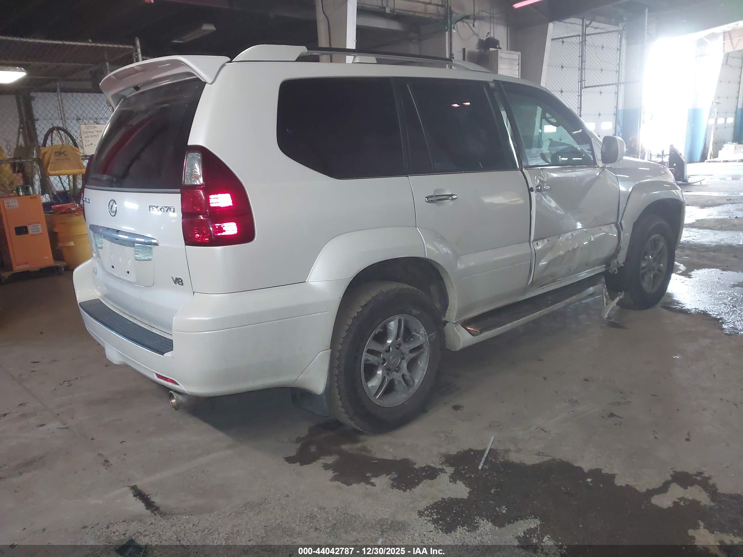 LEXUS GX image 4