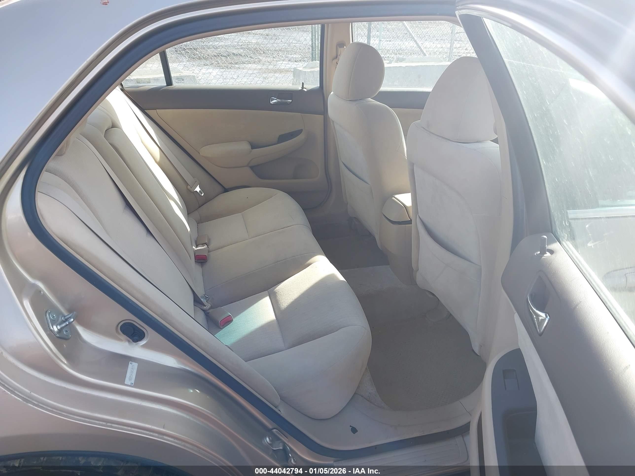 HONDA ACCORD image 8