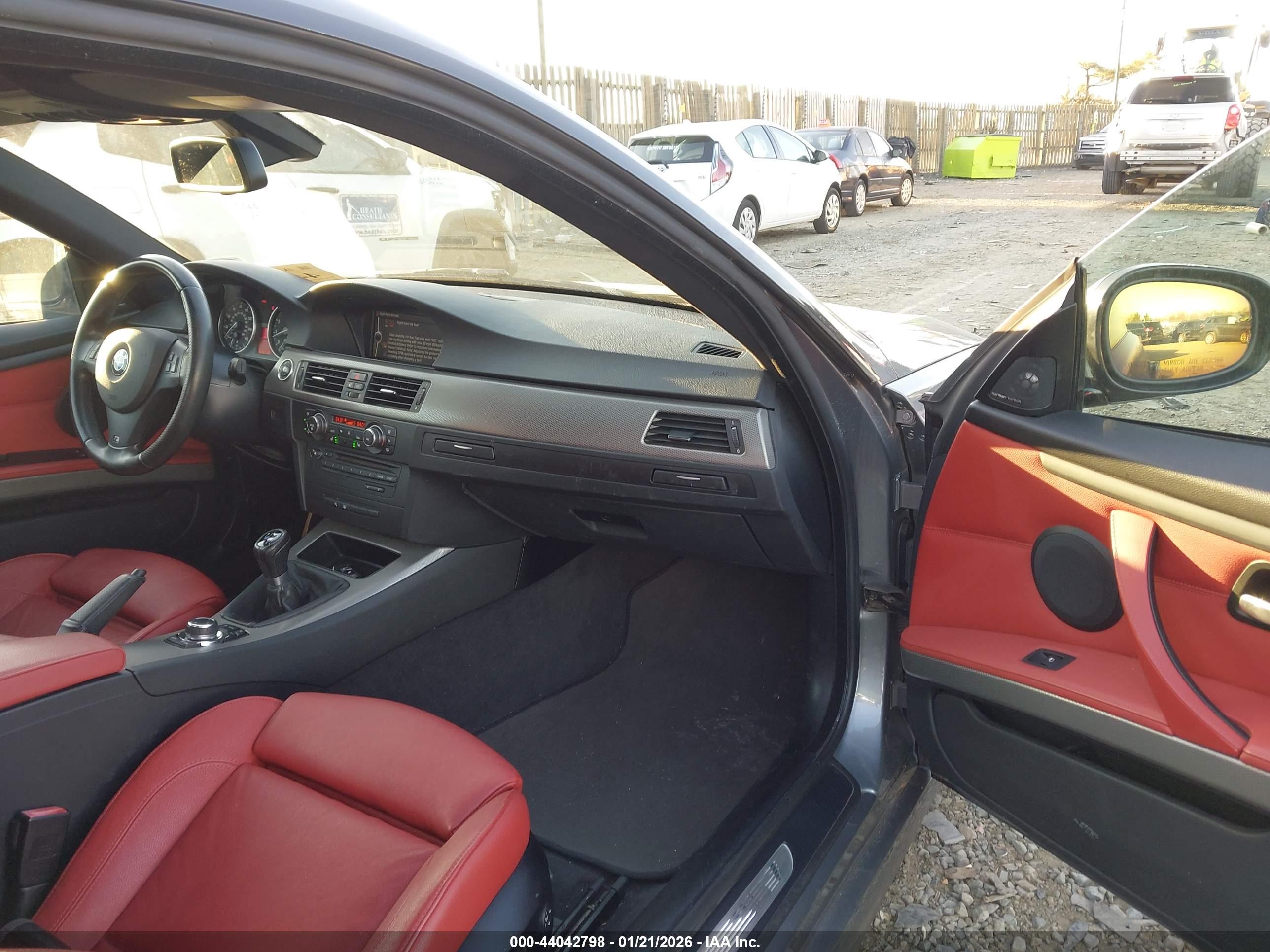 BMW 335I image 5