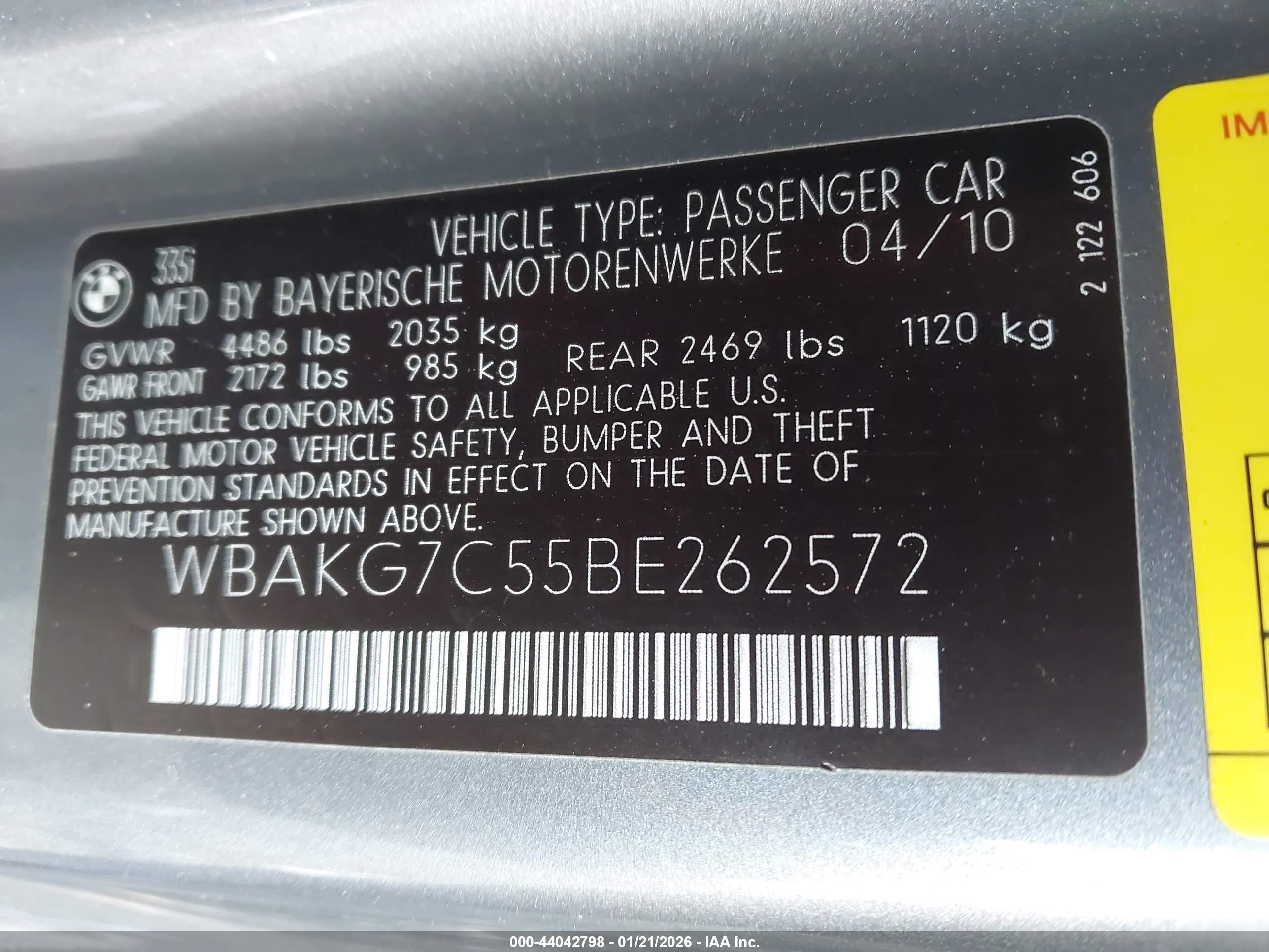 BMW 335I image 9