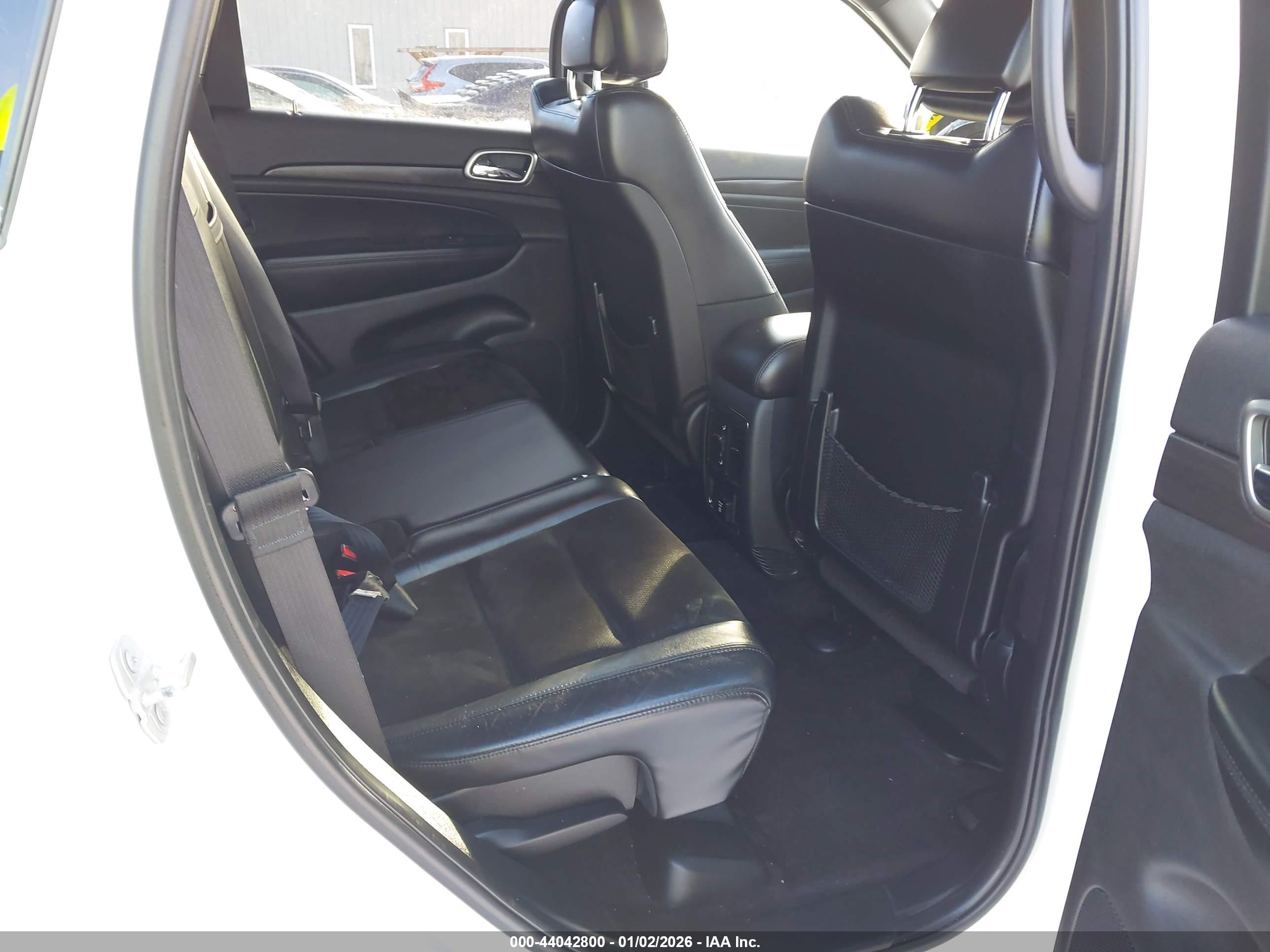 JEEP GRAND image 8