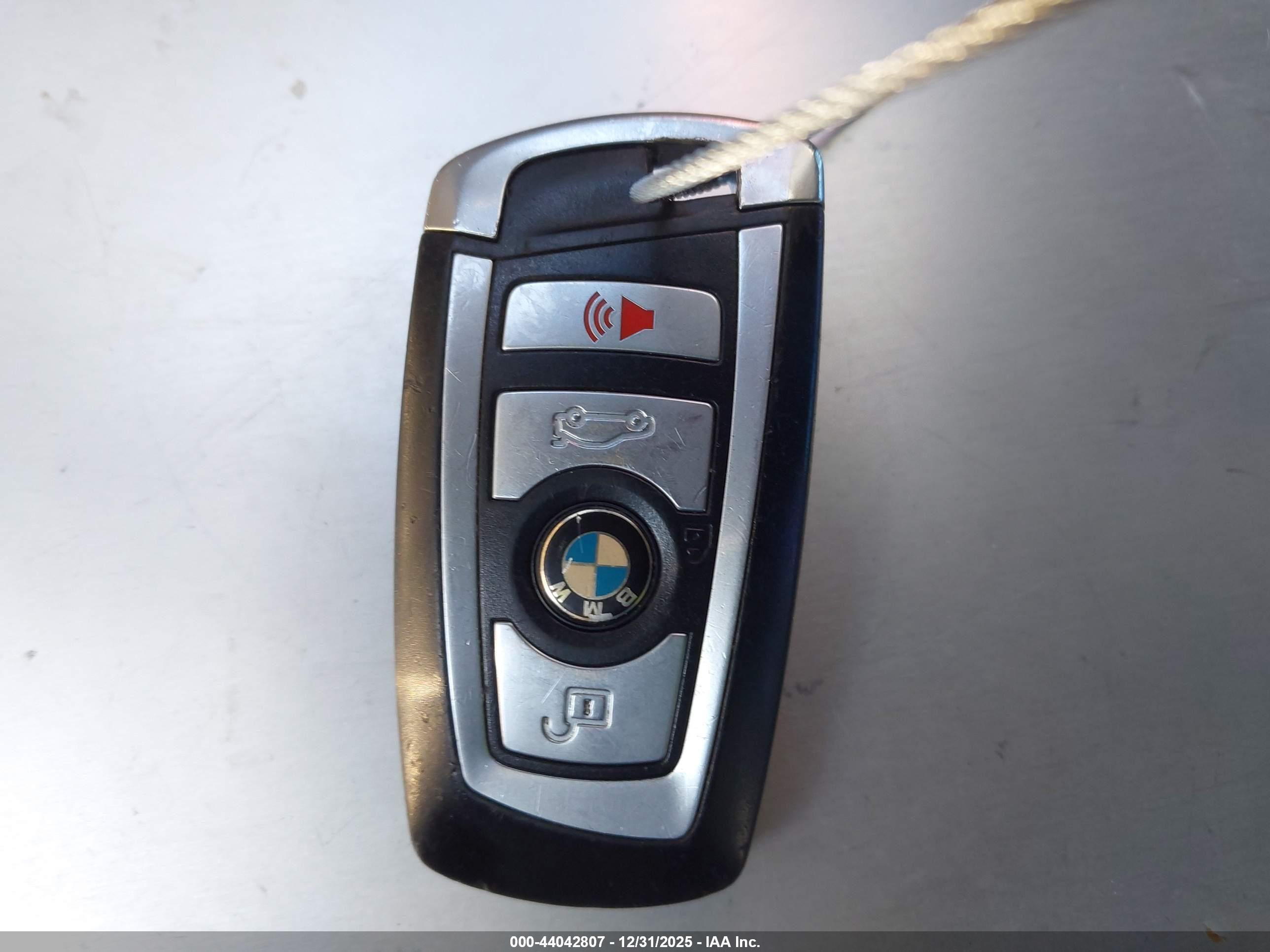 BMW 650I image 11