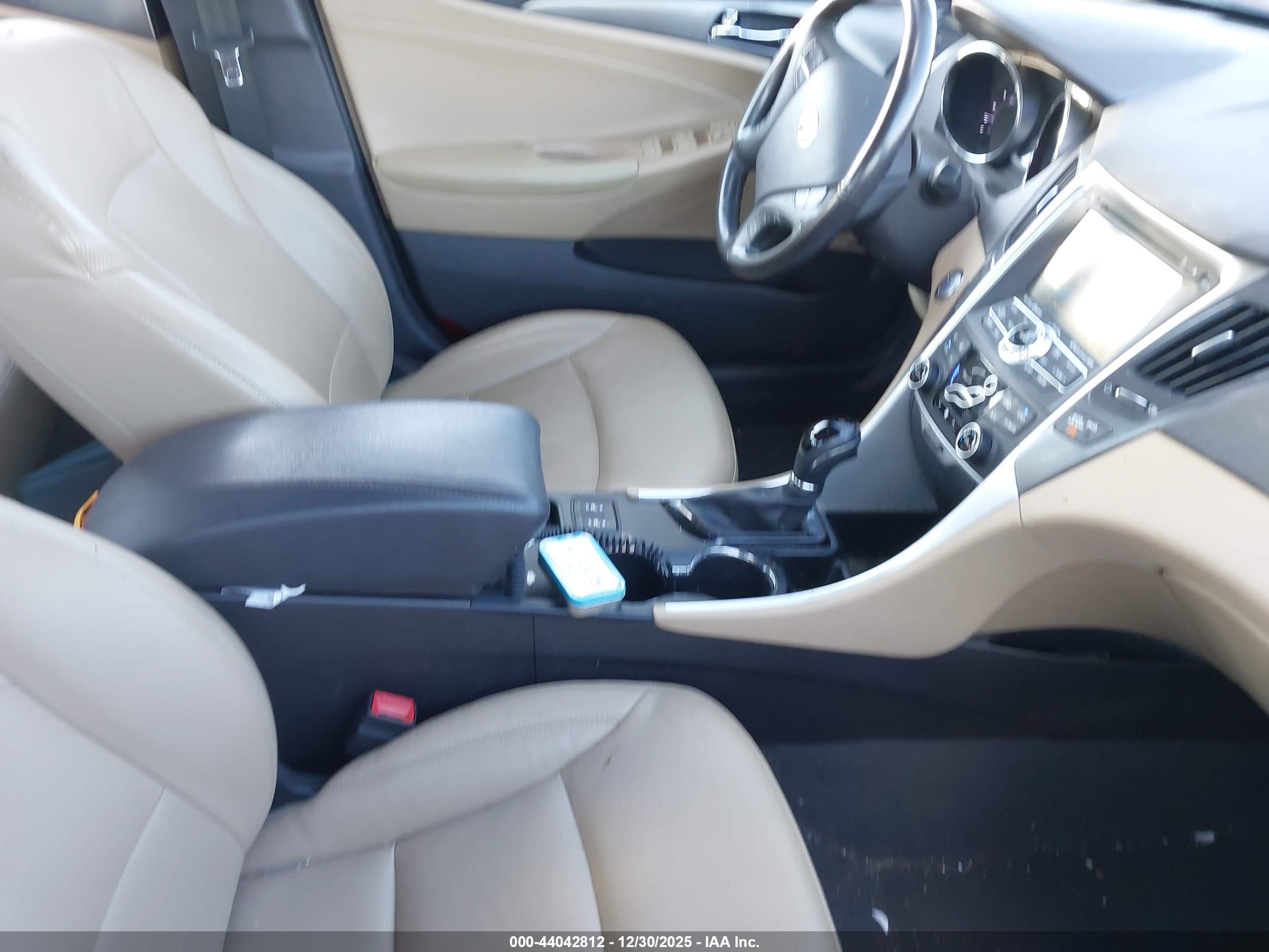 HYUNDAI SONATA image 5